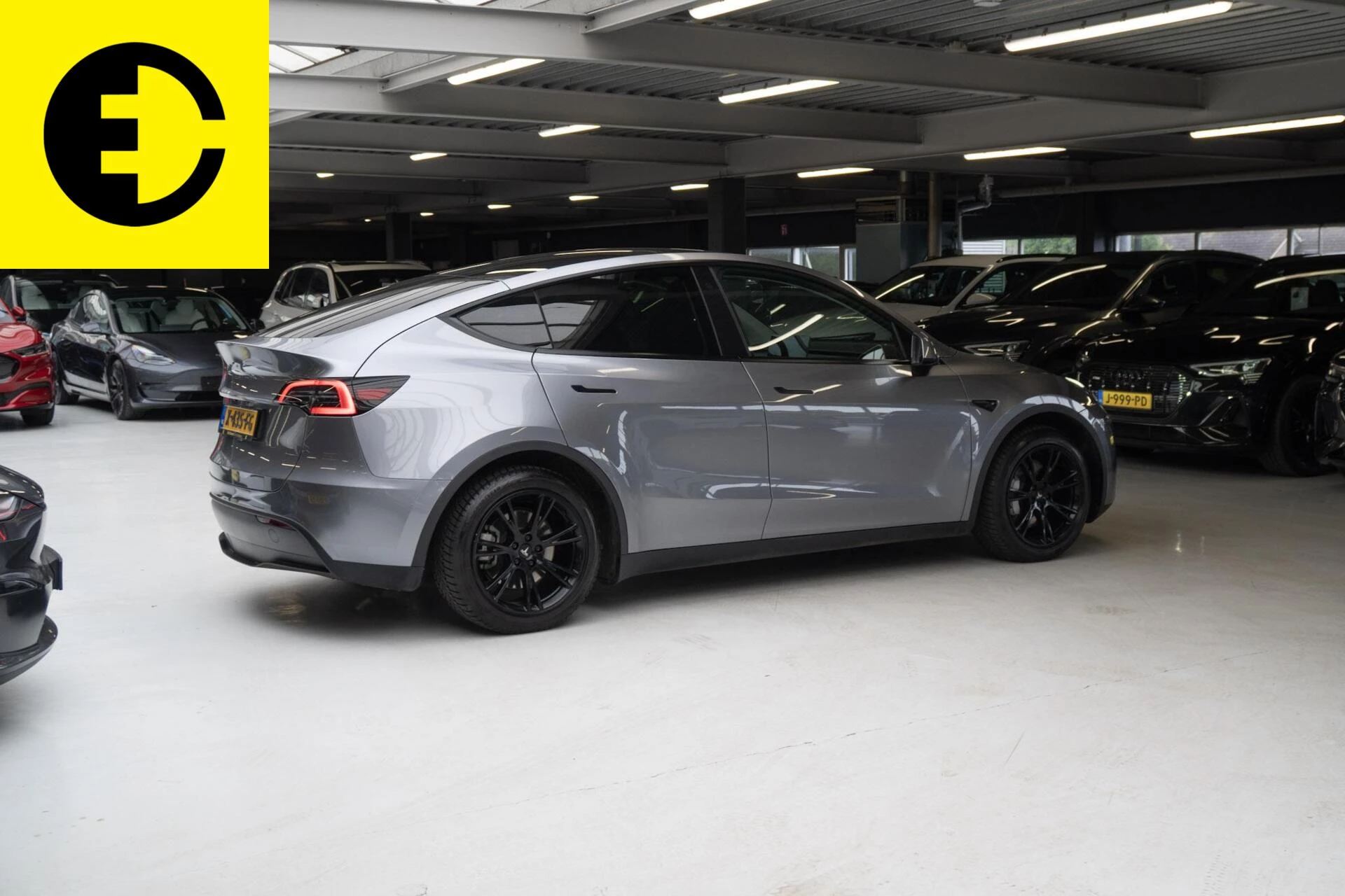 Hoofdafbeelding Tesla Model Y