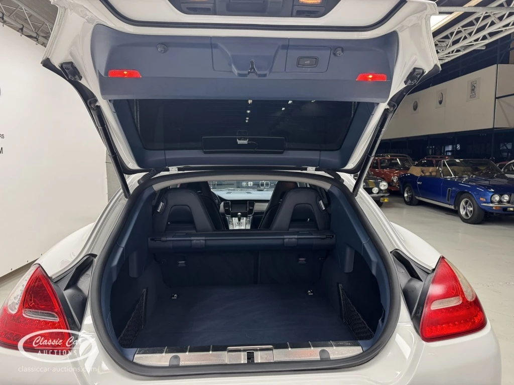 Hoofdafbeelding Porsche Panamera