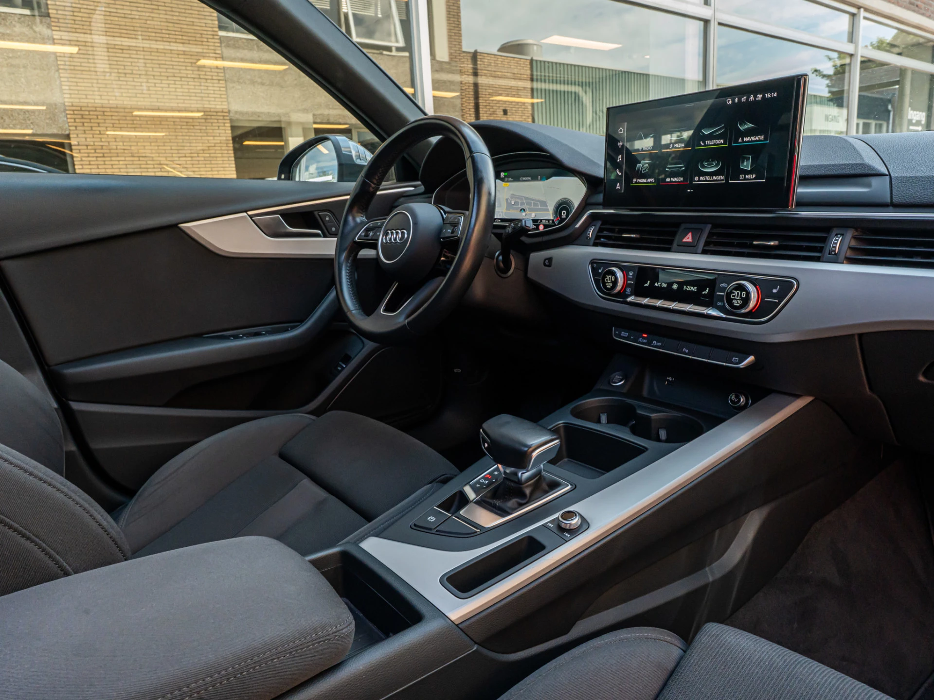 Hoofdafbeelding Audi A4