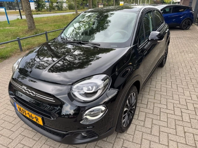 Hoofdafbeelding Fiat 500X