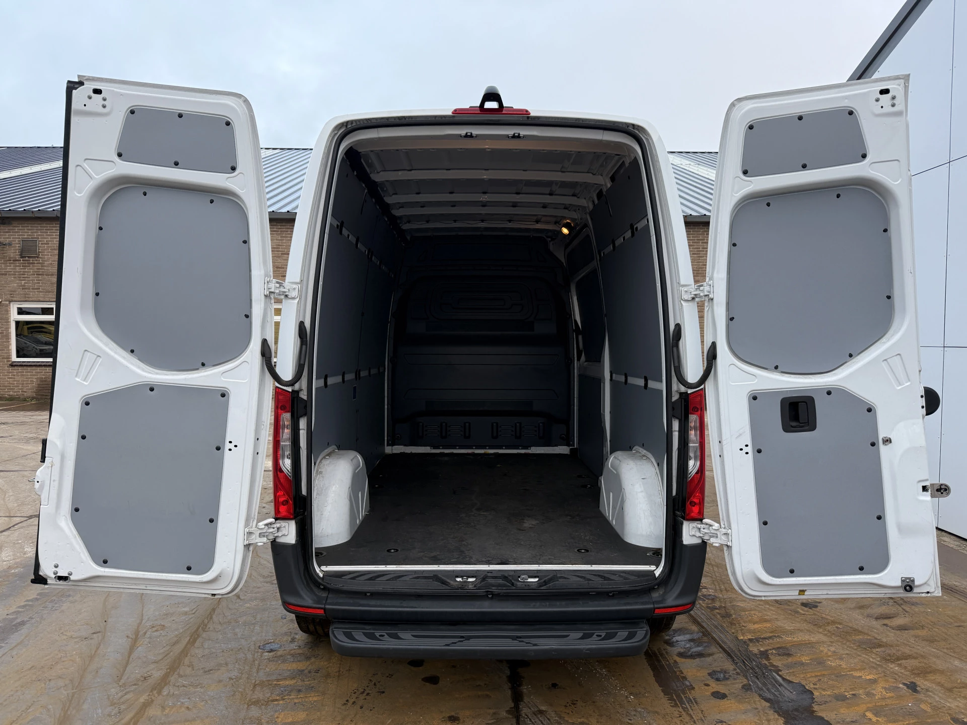 Hoofdafbeelding Mercedes-Benz eSprinter