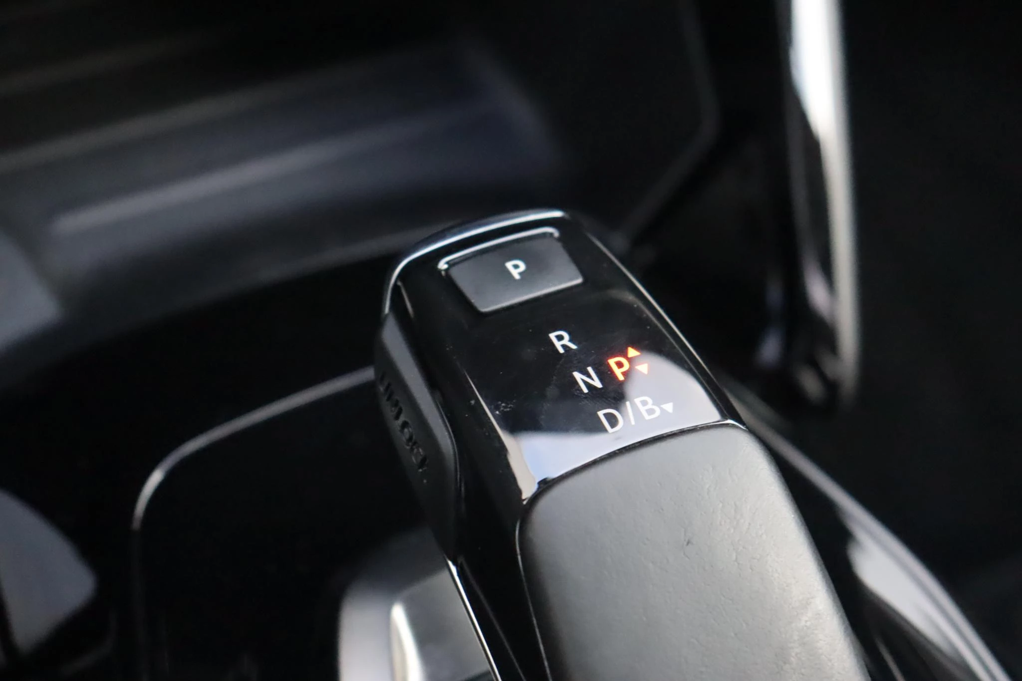 Hoofdafbeelding Peugeot e-2008