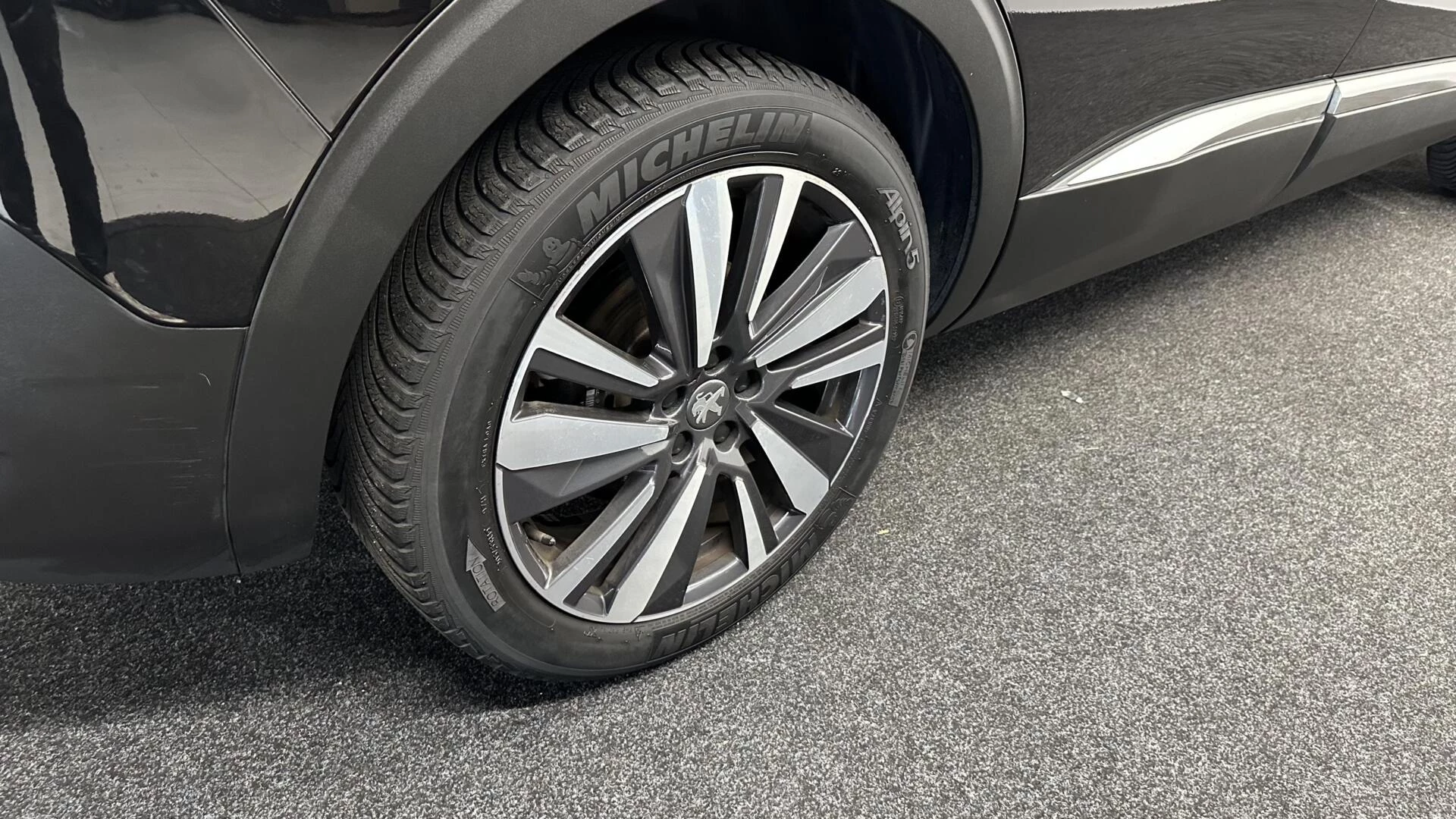 Hoofdafbeelding Peugeot 5008