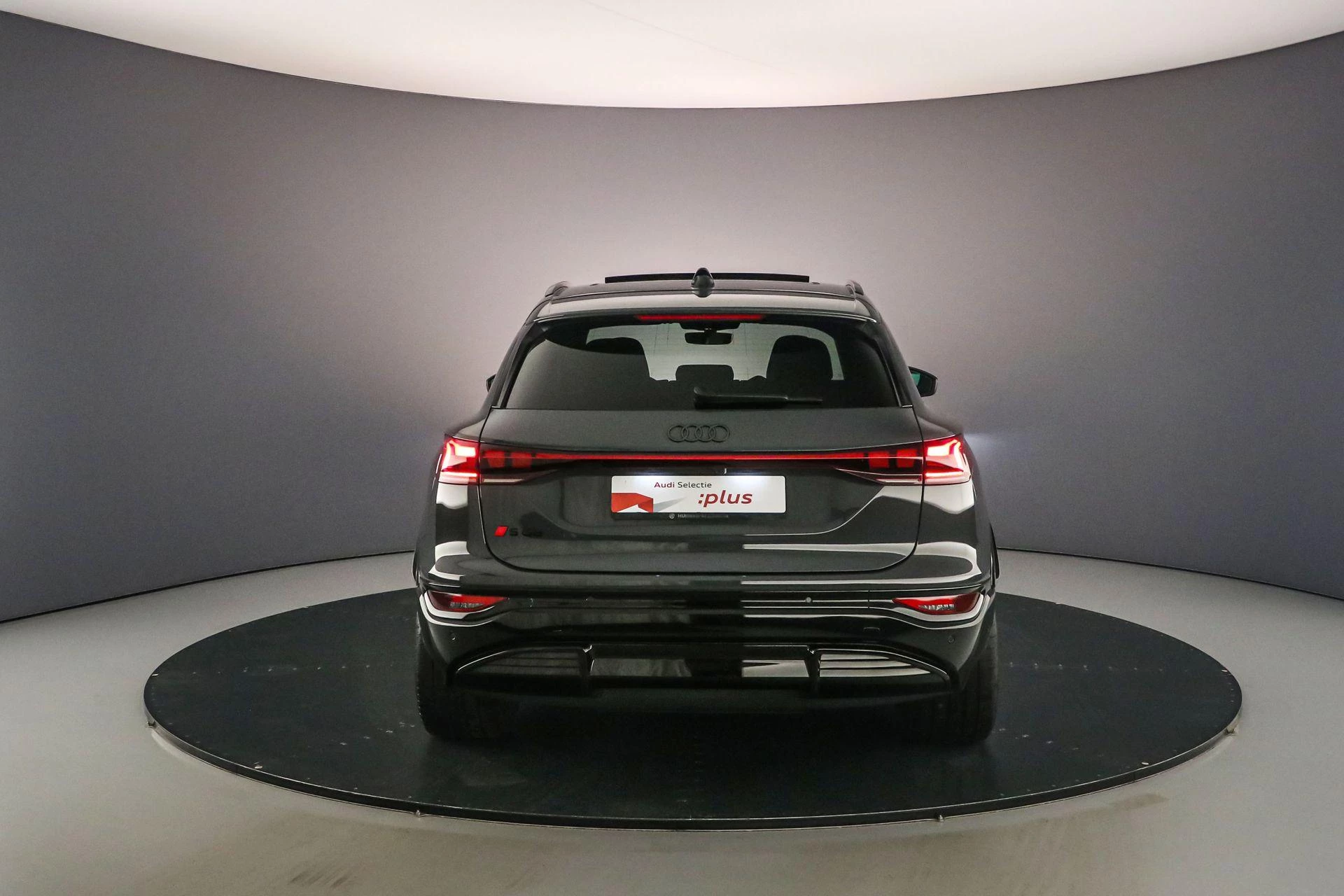 Hoofdafbeelding Audi SQ6