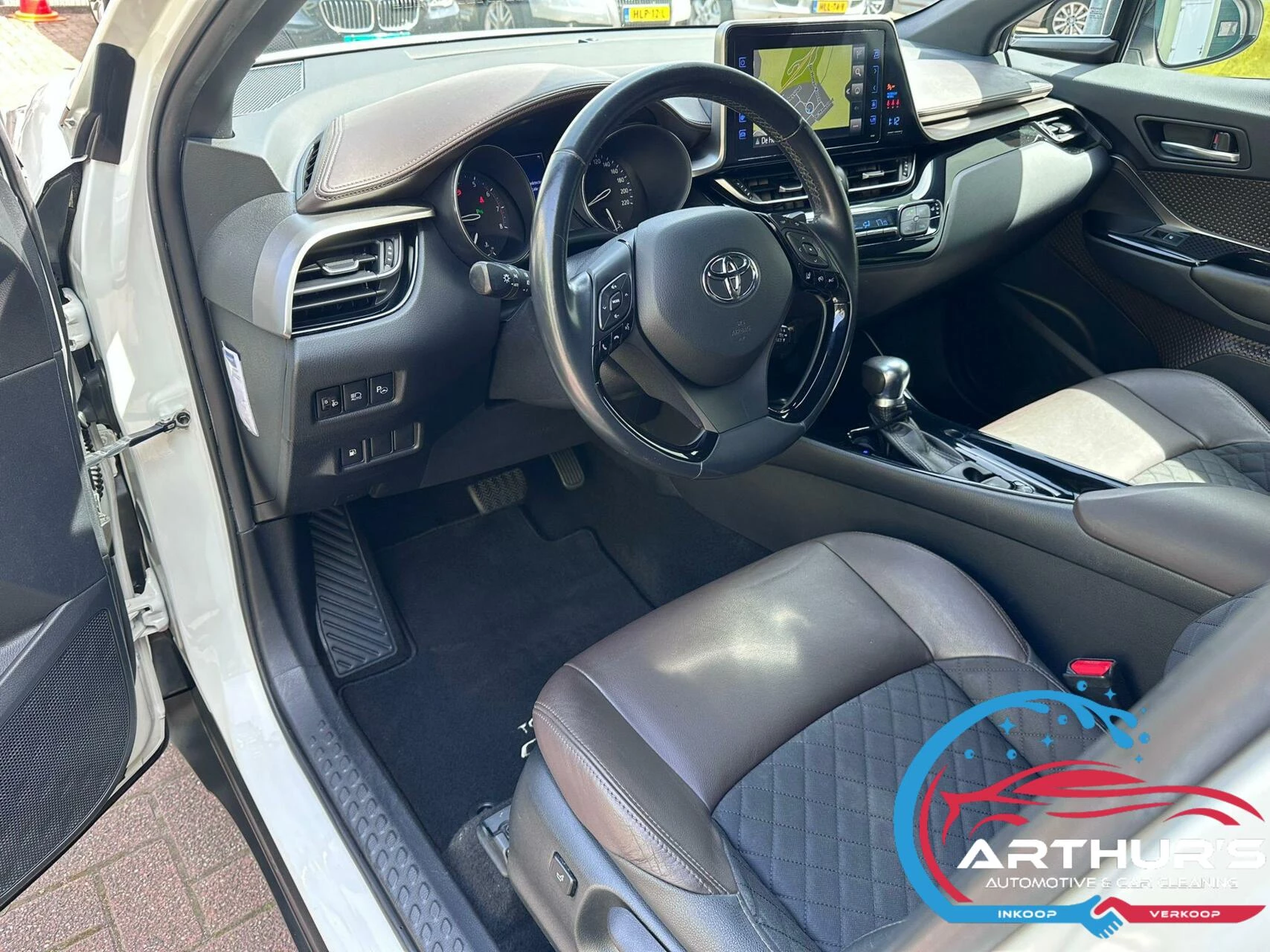 Hoofdafbeelding Toyota C-HR