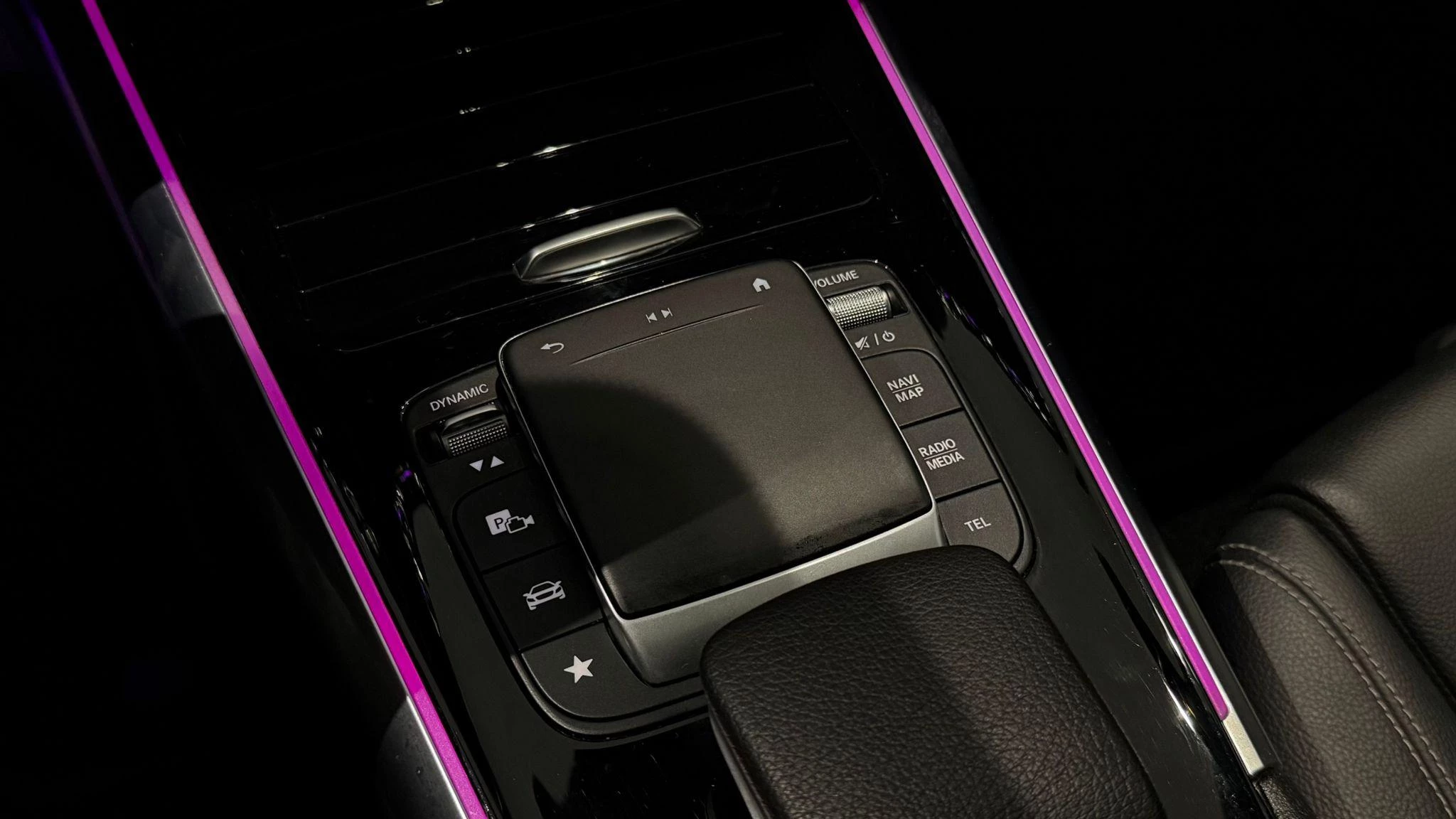 Hoofdafbeelding Mercedes-Benz EQA