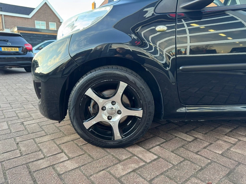 Hoofdafbeelding Peugeot 107