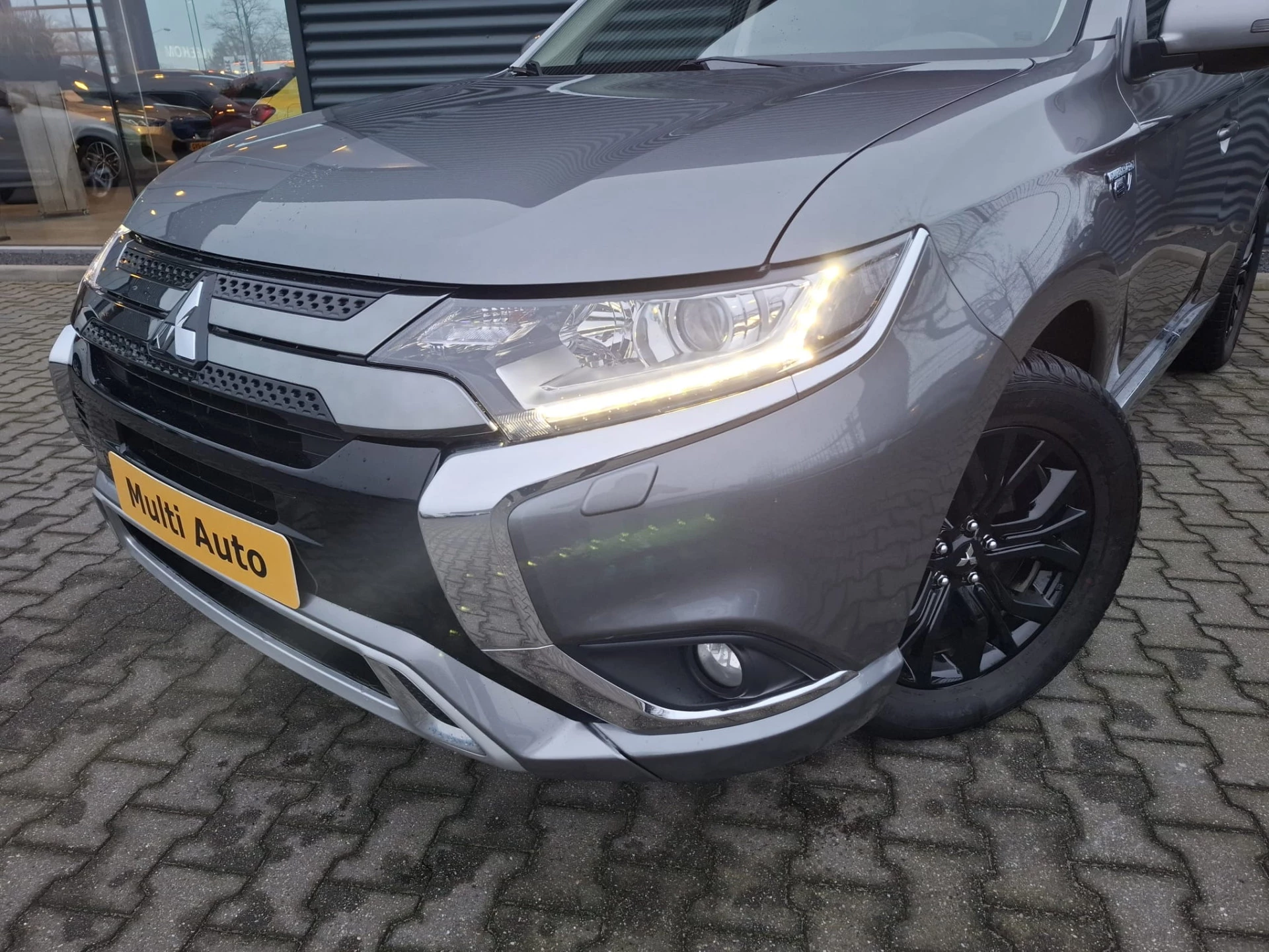 Hoofdafbeelding Mitsubishi Outlander