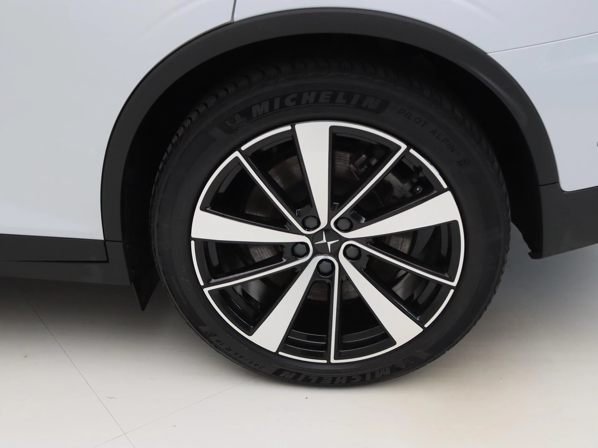 Hoofdafbeelding Polestar 2