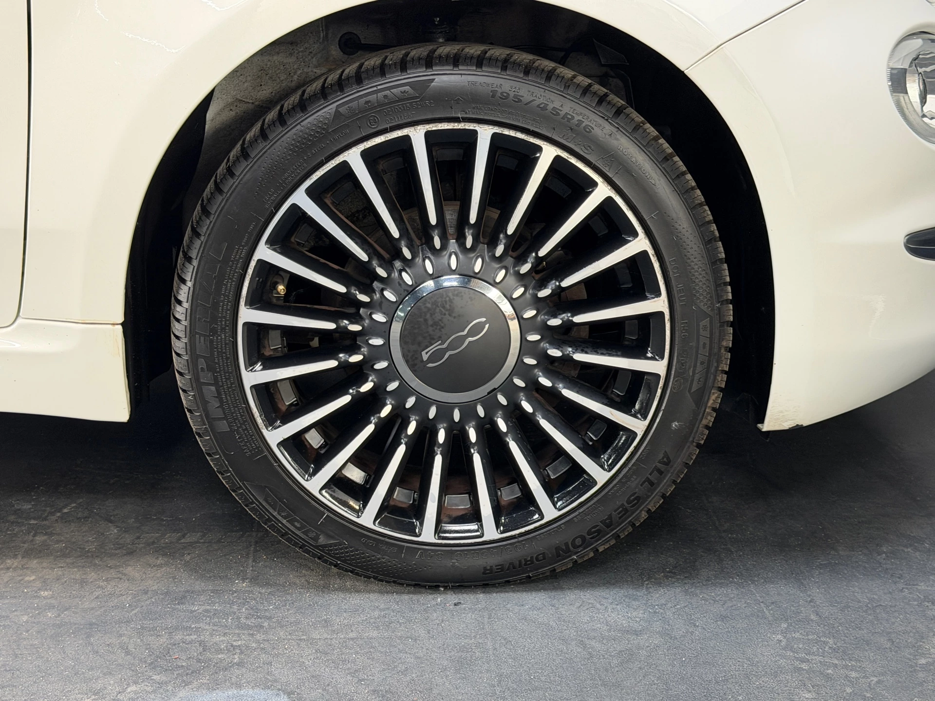 Hoofdafbeelding Fiat 500