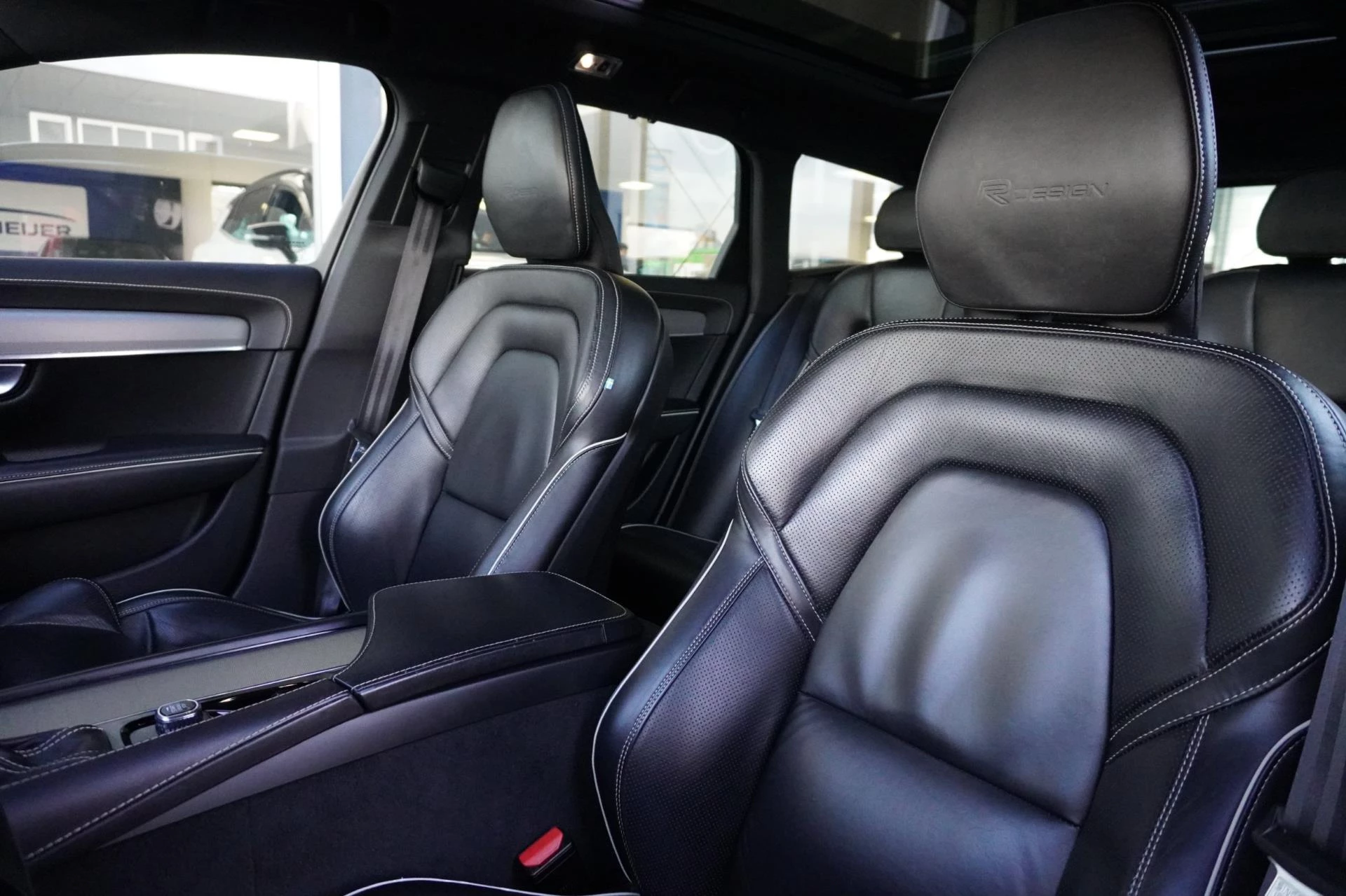 Hoofdafbeelding Volvo V90