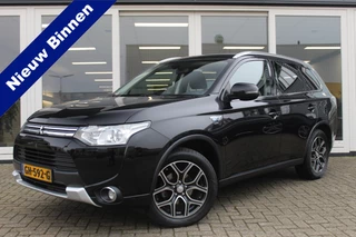 Hoofdafbeelding Mitsubishi Outlander Mitsubishi Outlander 2.0 PHEV Limited Edition X-Line, Cruise Control, Airco, Schuifdak, Navigatie, Trekhaak, Camera, Prijs Is Rijklaar Inclusief 6 Maanden Garantie