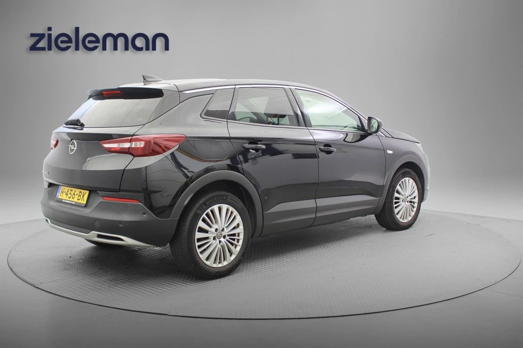 Hoofdafbeelding Opel Grandland X