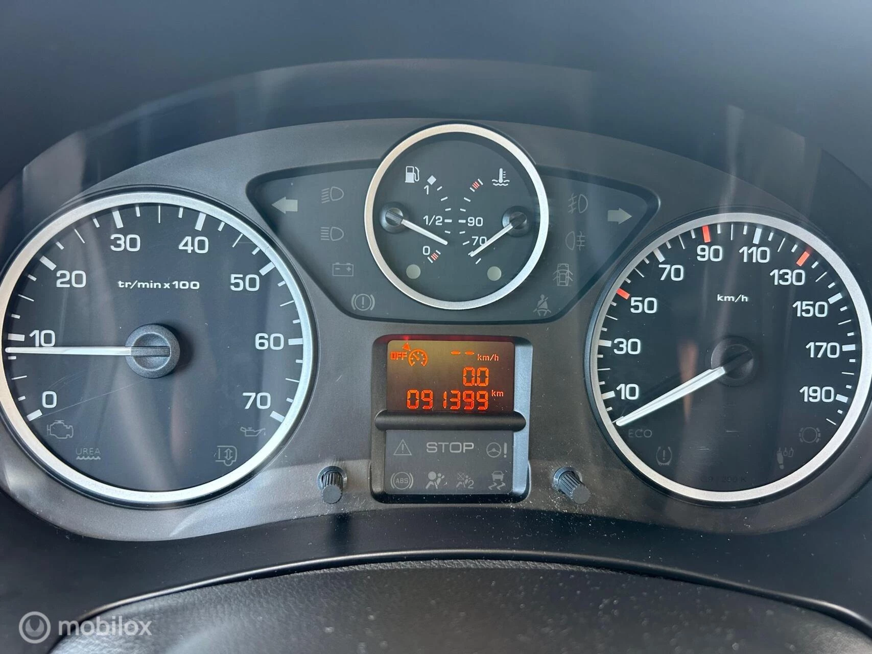 Hoofdafbeelding Peugeot Partner