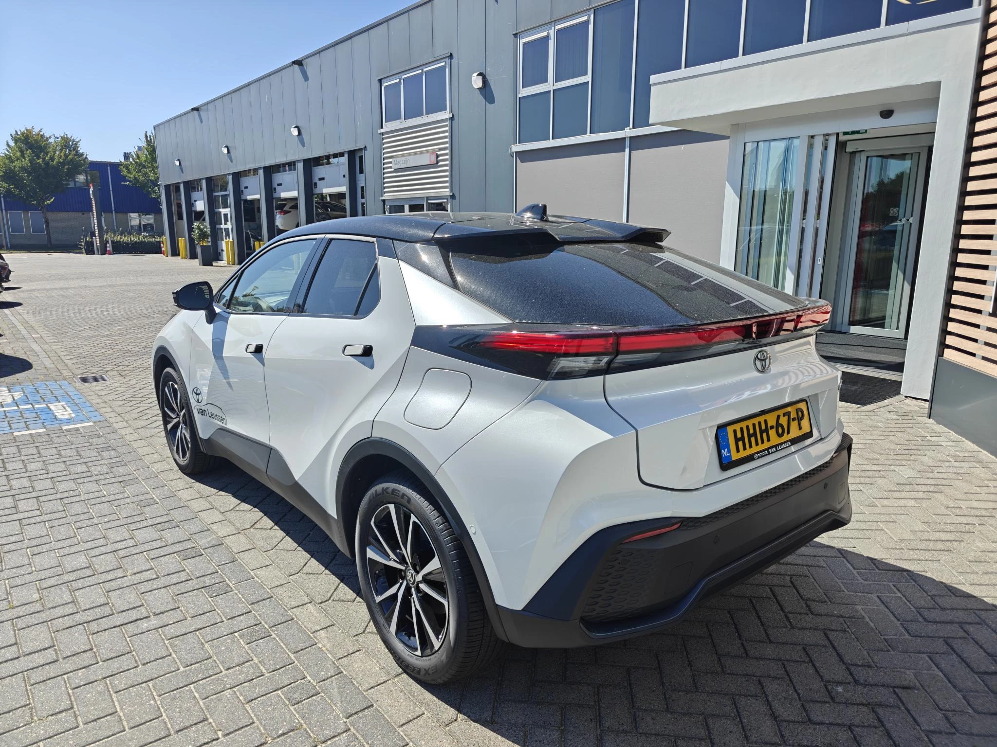 Hoofdafbeelding Toyota C-HR