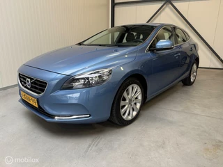 Volvo V40 1.6 T2 Dealer onderhouden lage kilomerstand