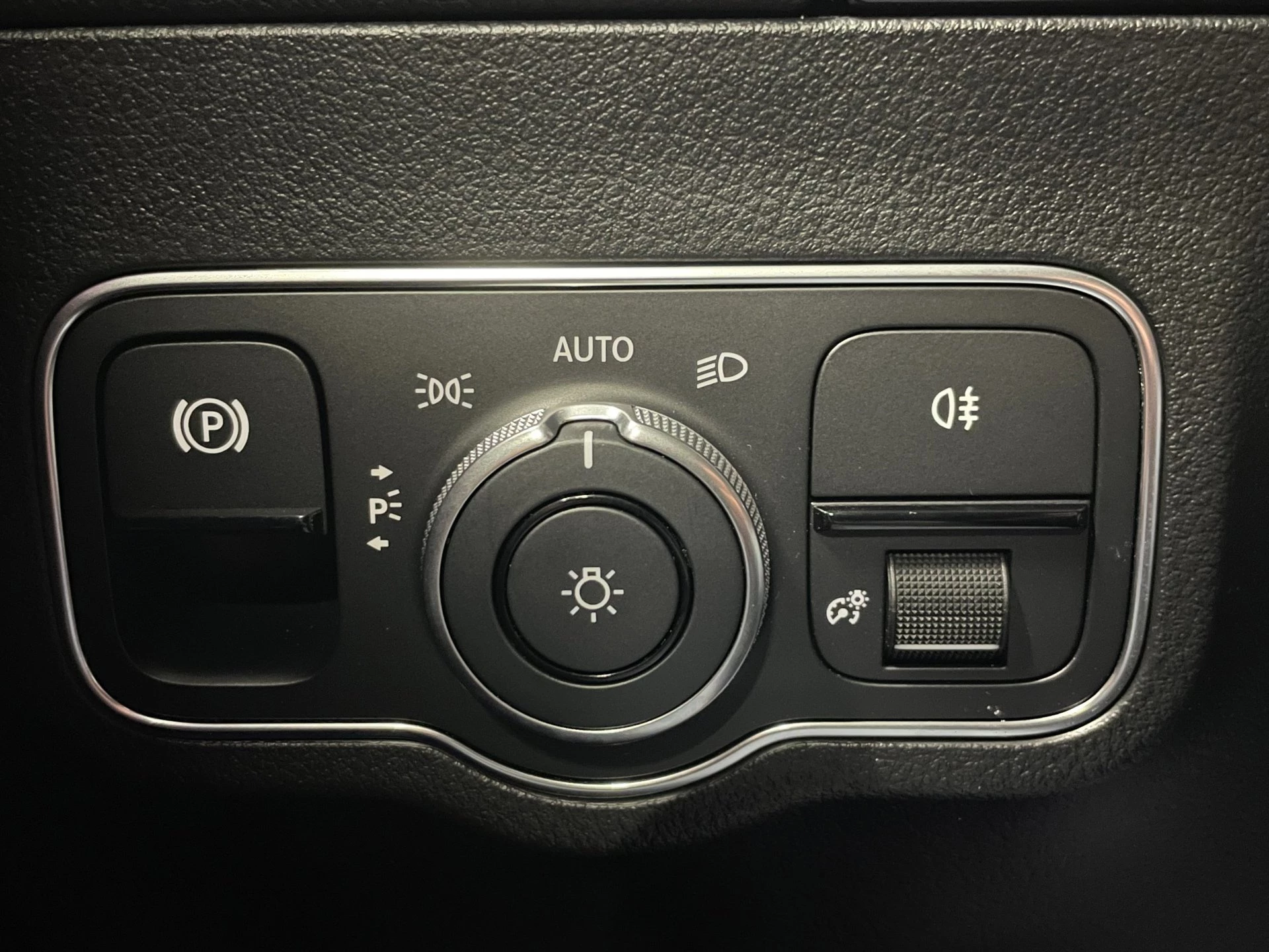 Hoofdafbeelding Mercedes-Benz EQA