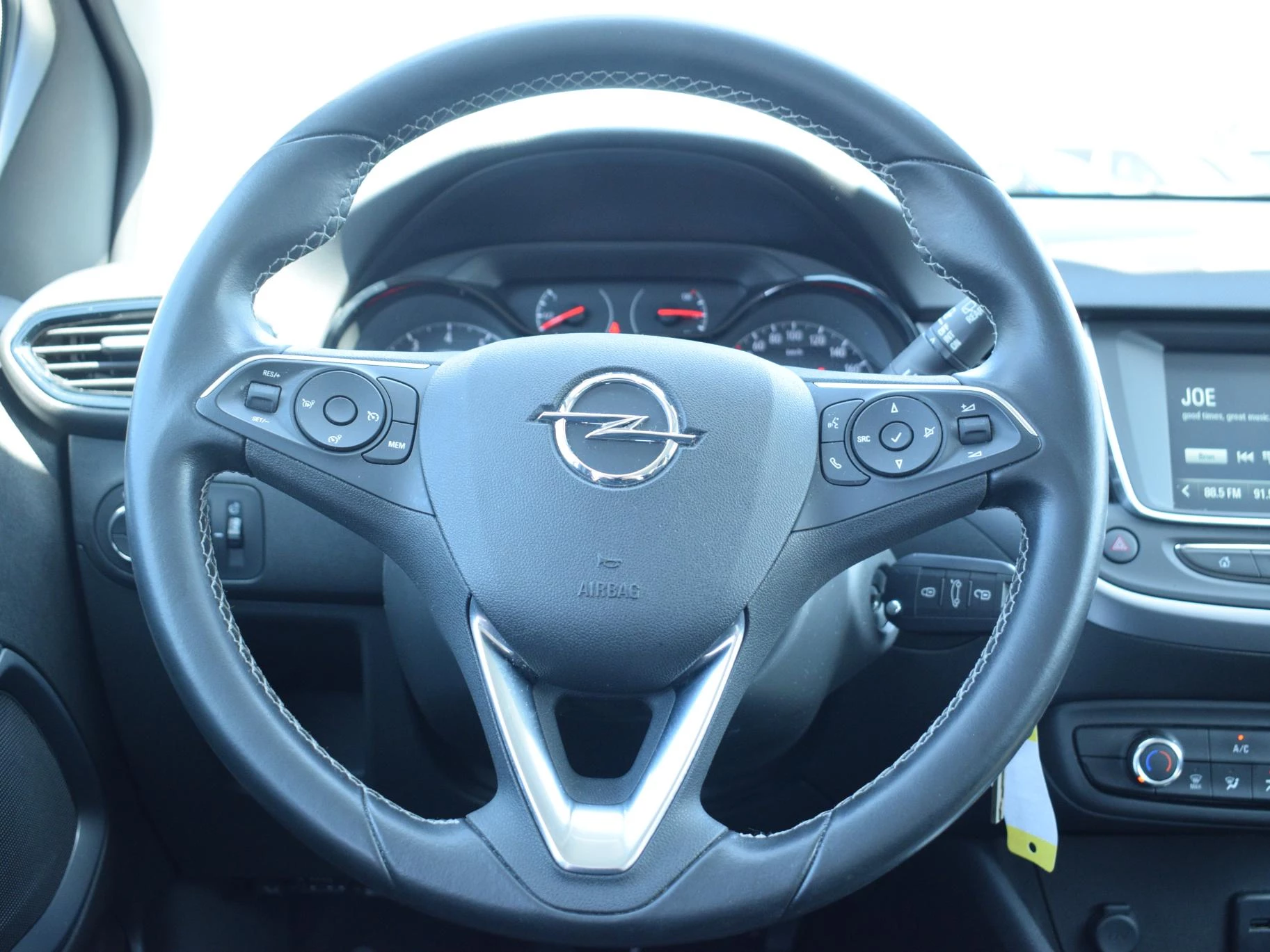 Hoofdafbeelding Opel Crossland X