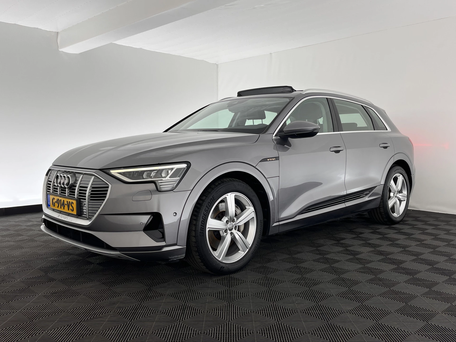 Hoofdafbeelding Audi e-tron
