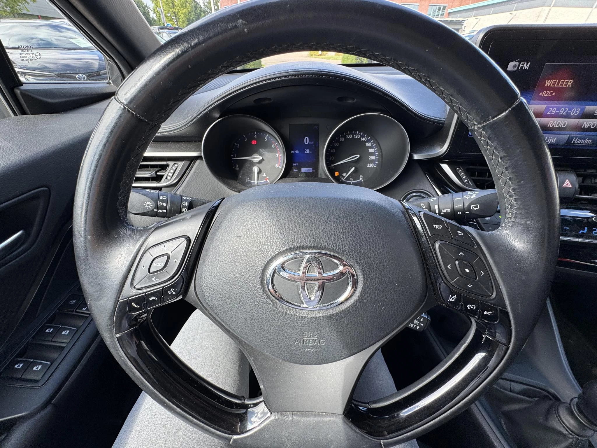 Hoofdafbeelding Toyota C-HR