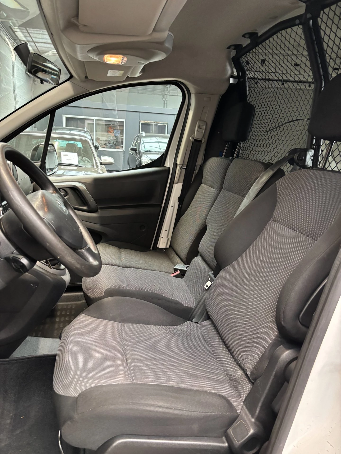 Hoofdafbeelding Peugeot Partner