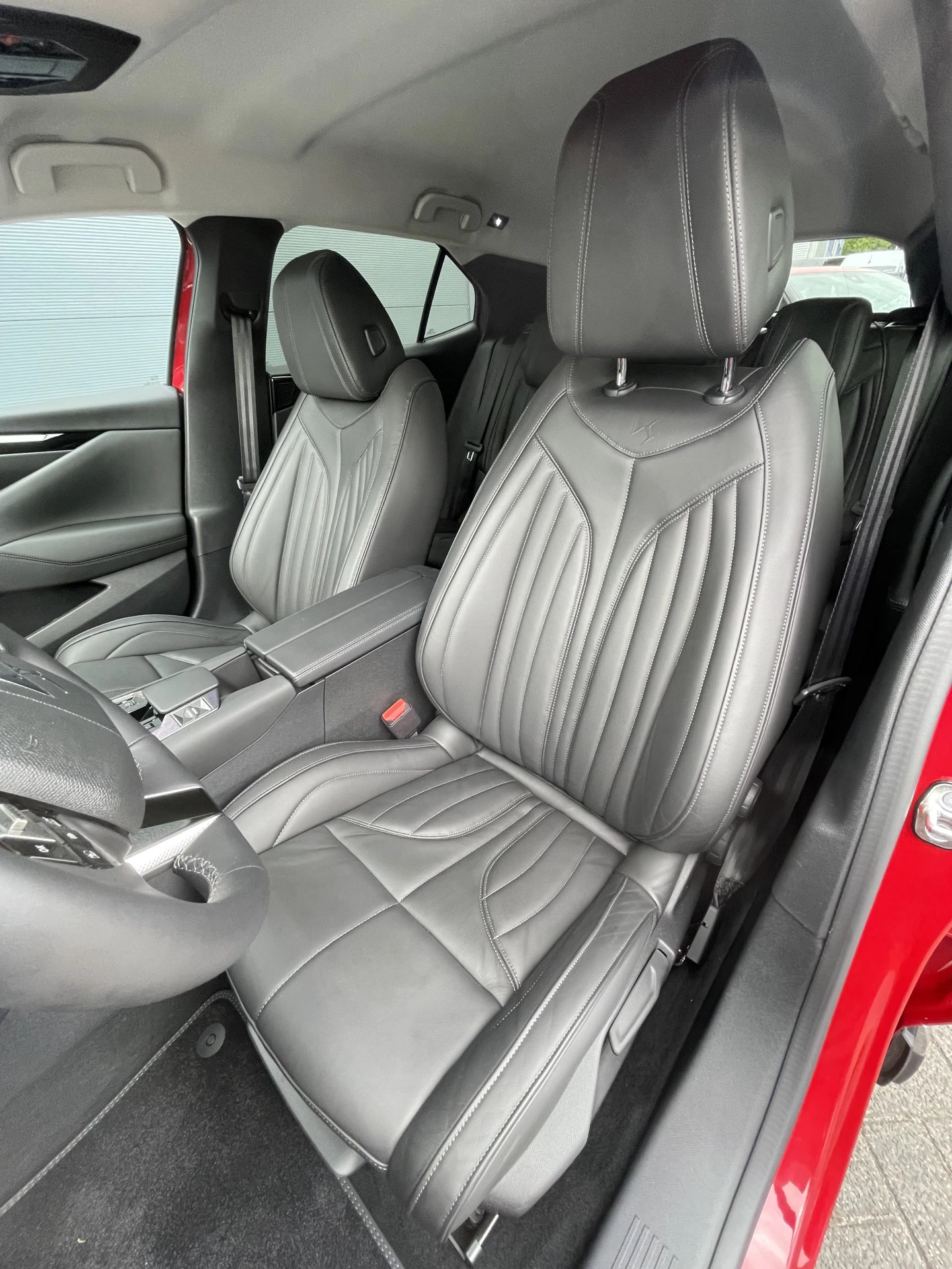 Hoofdafbeelding DS DS 4