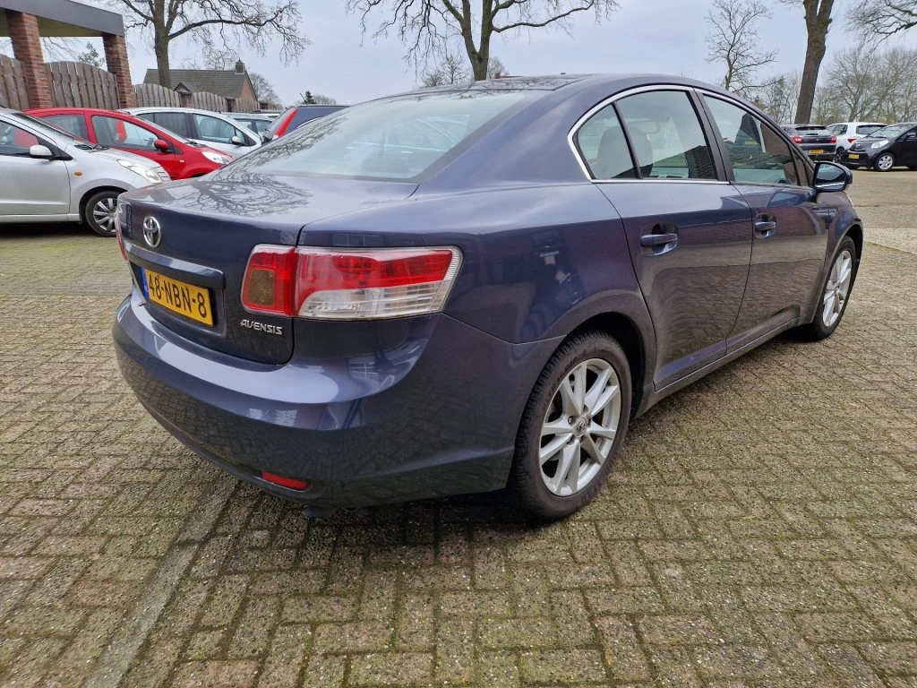 Hoofdafbeelding Toyota Avensis