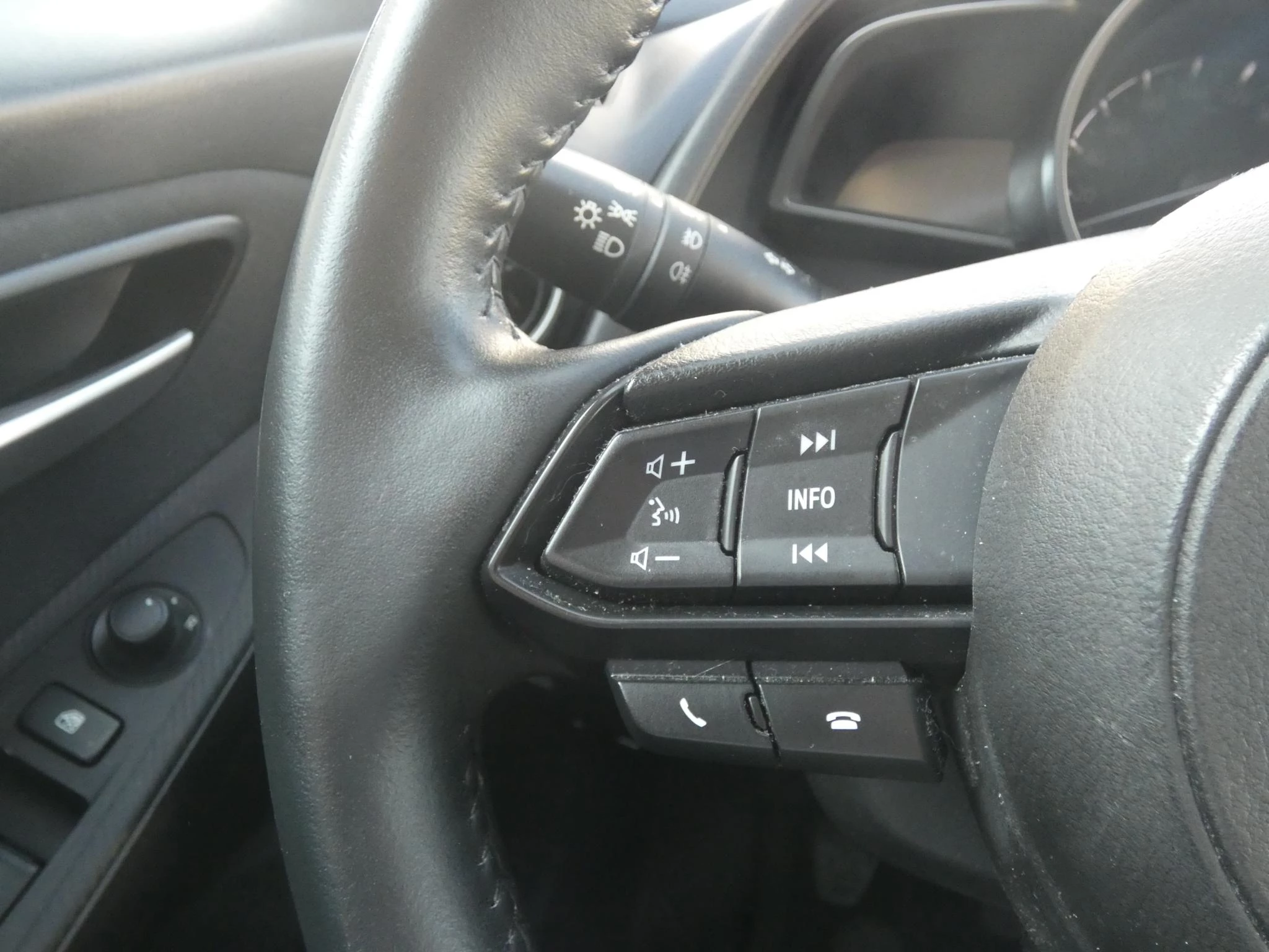 Hoofdafbeelding Mazda 2