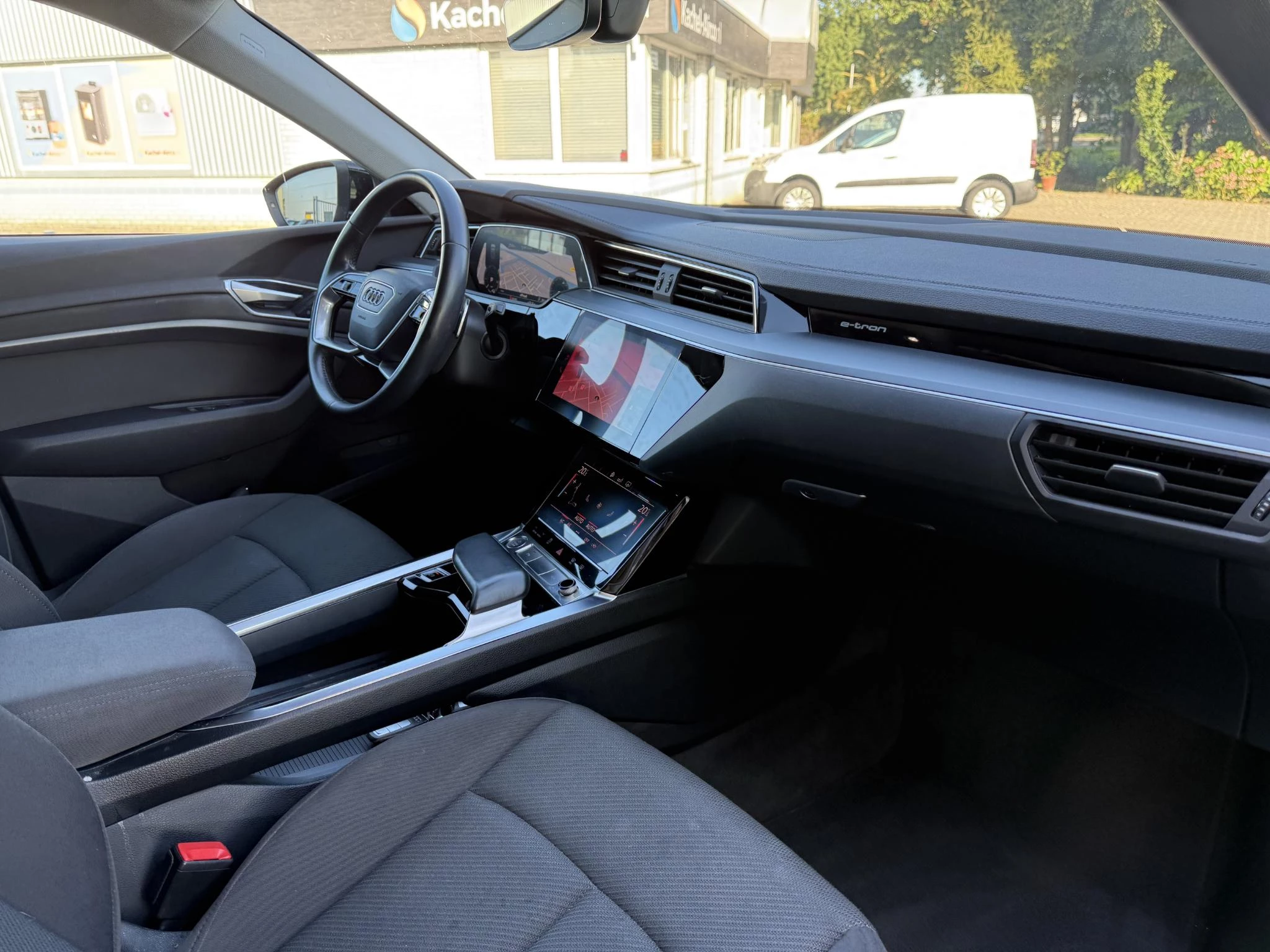 Hoofdafbeelding Audi e-tron