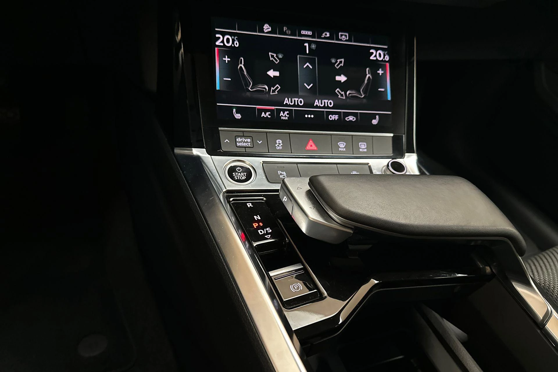 Hoofdafbeelding Audi e-tron