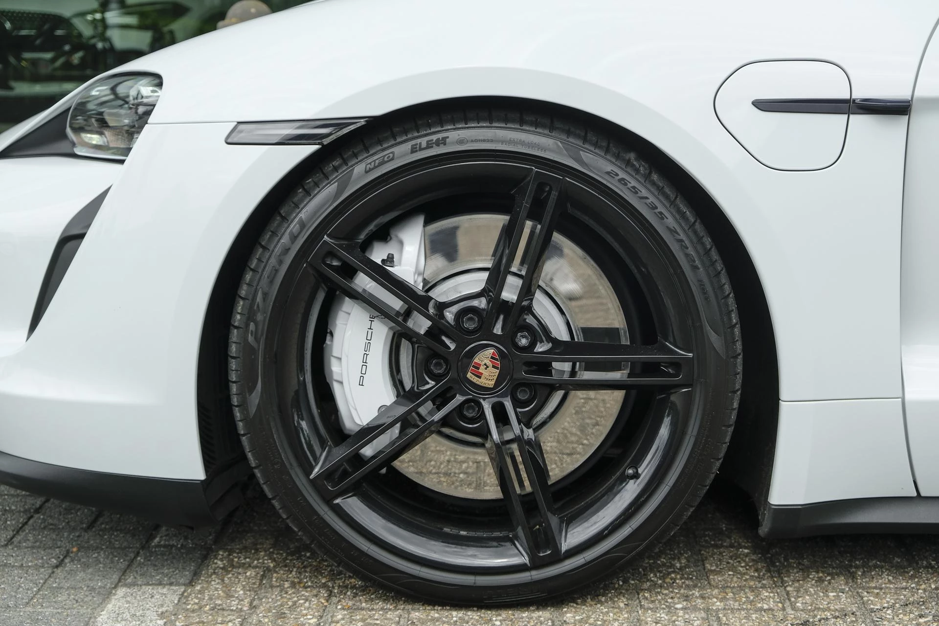 Hoofdafbeelding Porsche Taycan