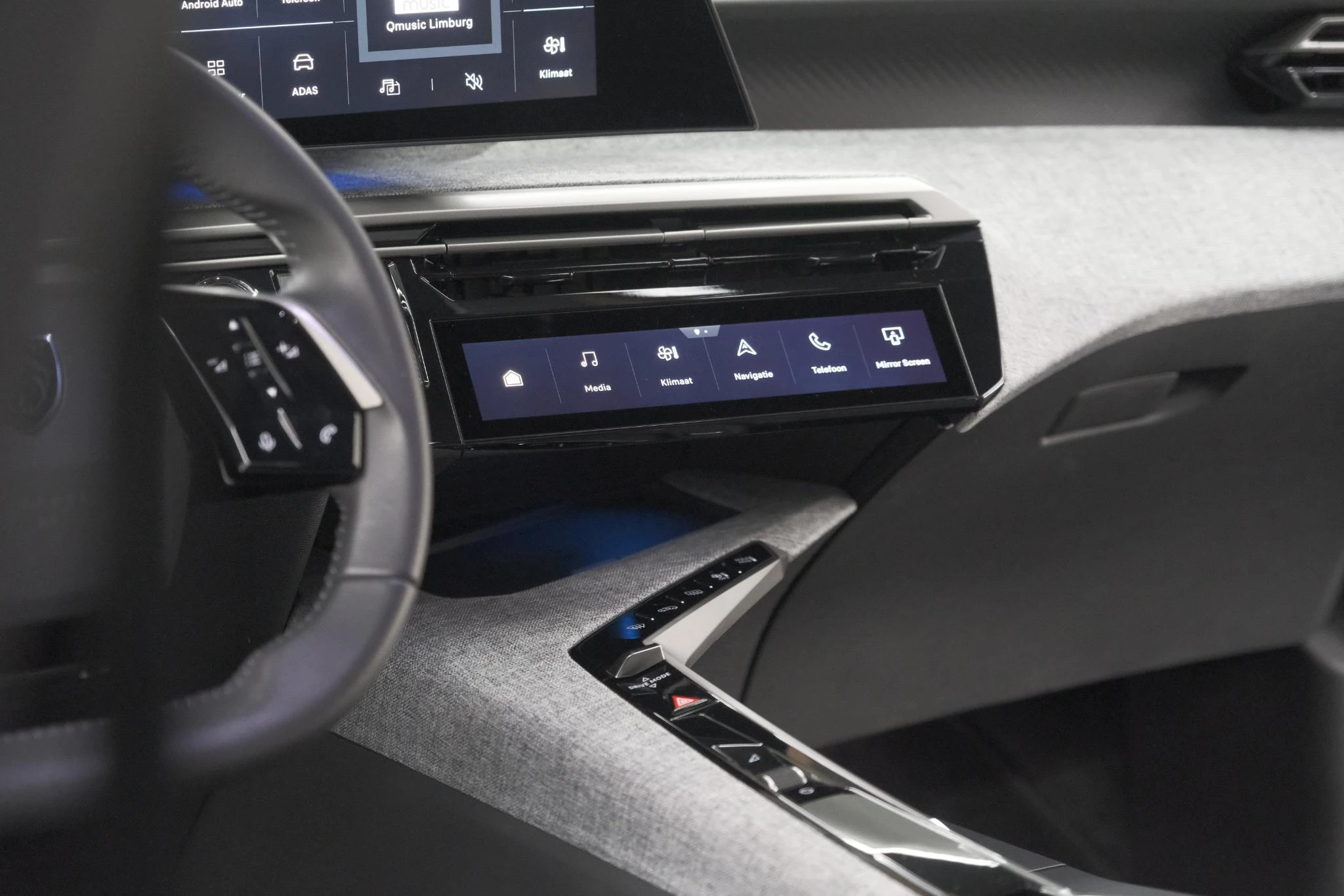Hoofdafbeelding Peugeot e-3008