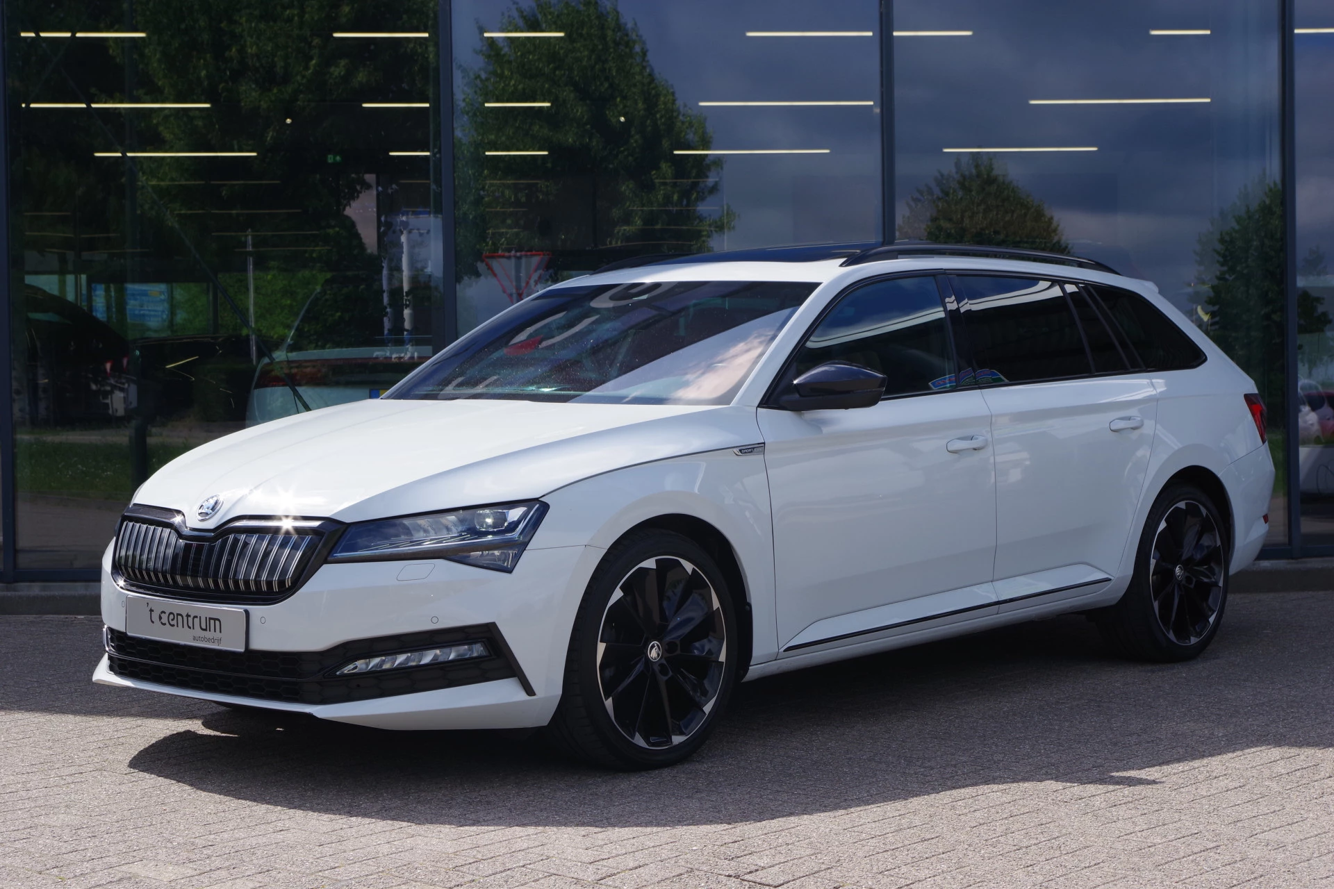 Hoofdafbeelding Škoda Superb