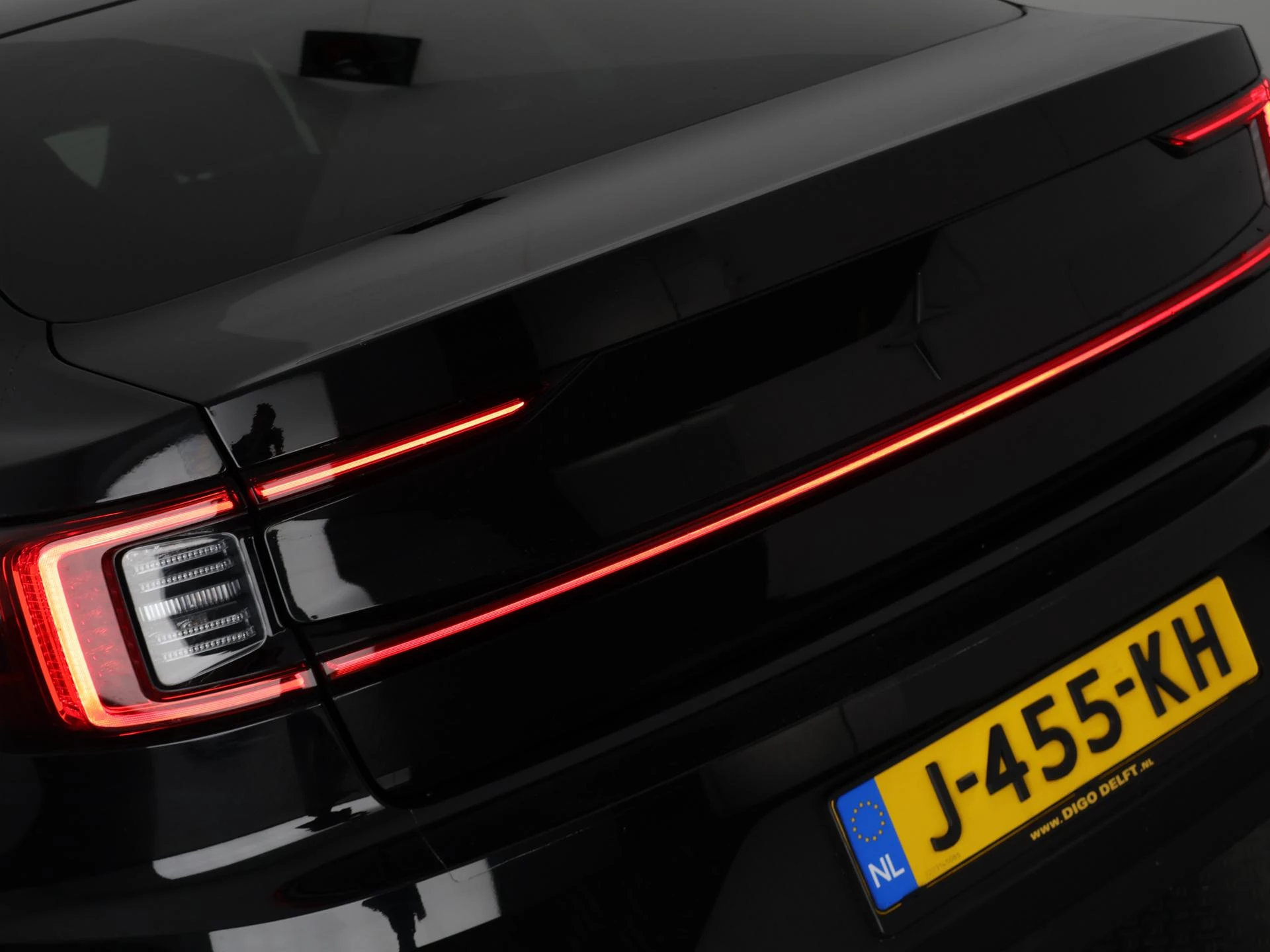 Hoofdafbeelding Polestar 2