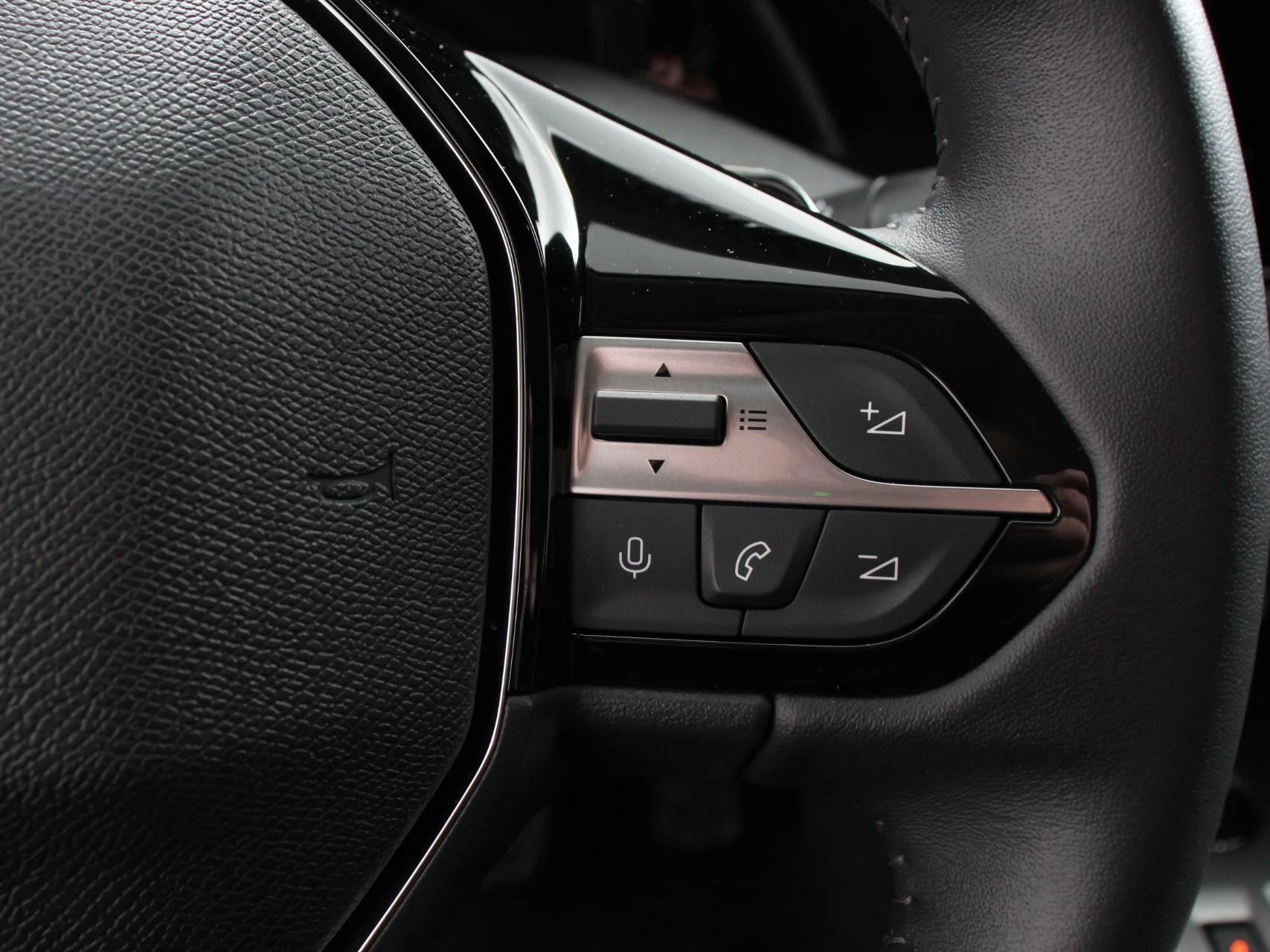 Hoofdafbeelding Peugeot 408