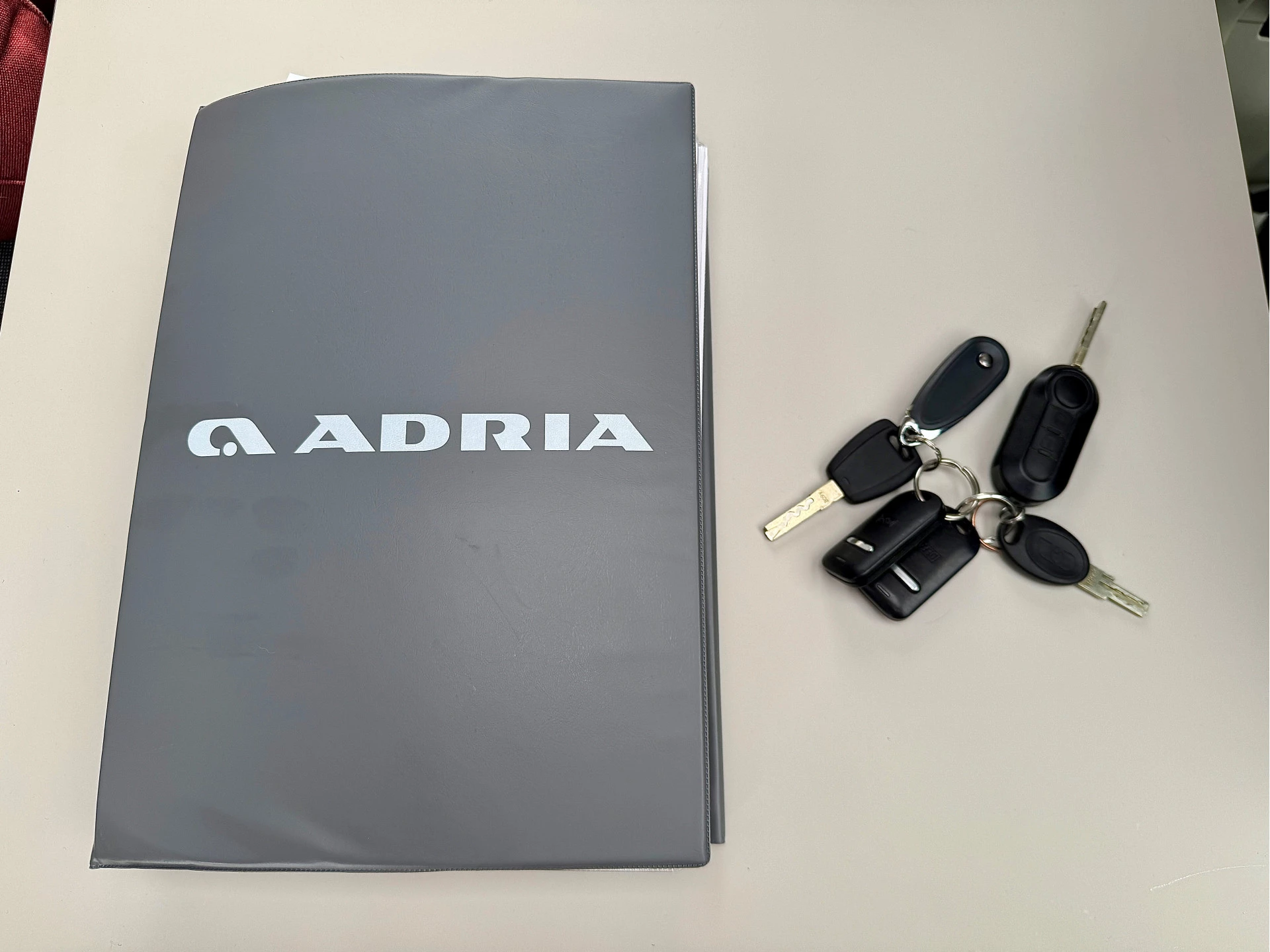 Hoofdafbeelding Adria CORAL 670 SL