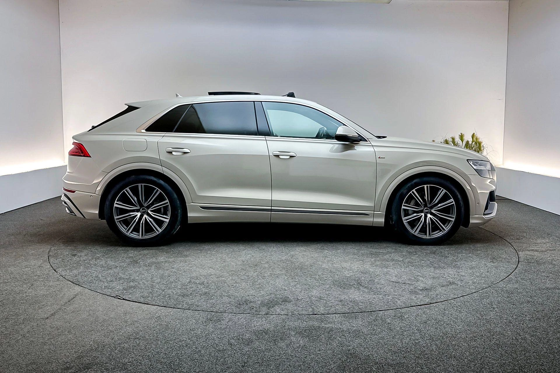 Hoofdafbeelding Audi Q8