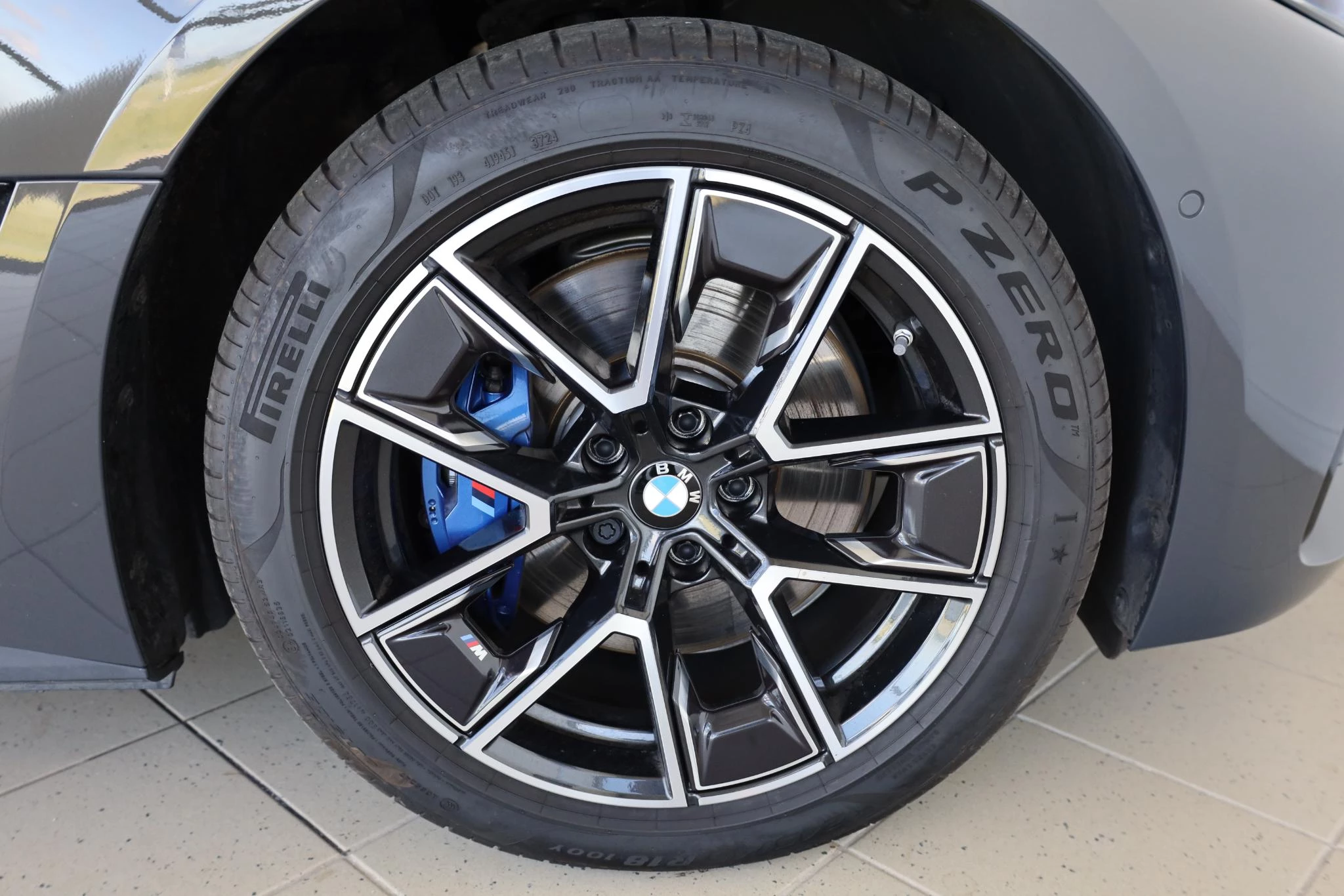 Hoofdafbeelding BMW i4