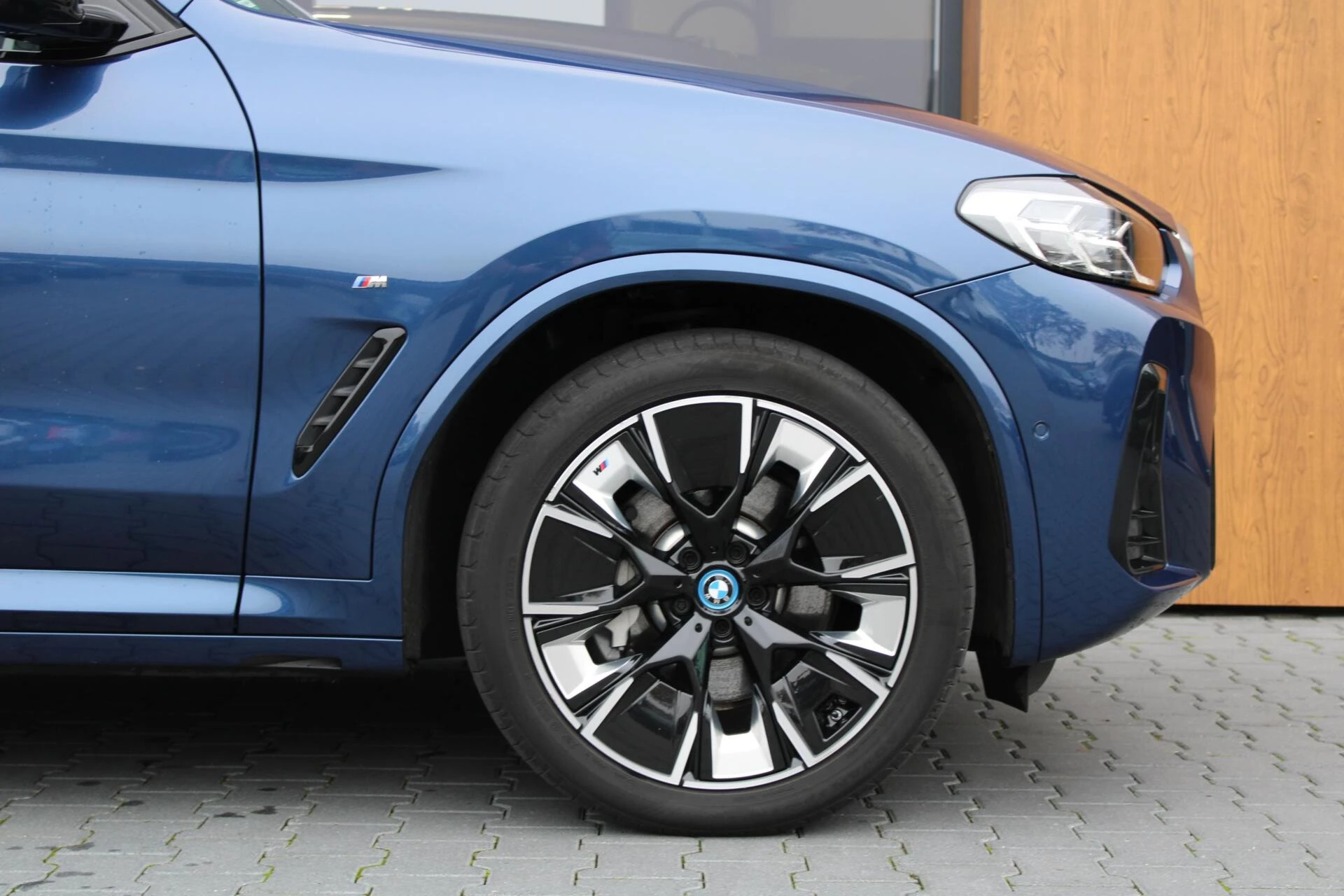 Hoofdafbeelding BMW iX3