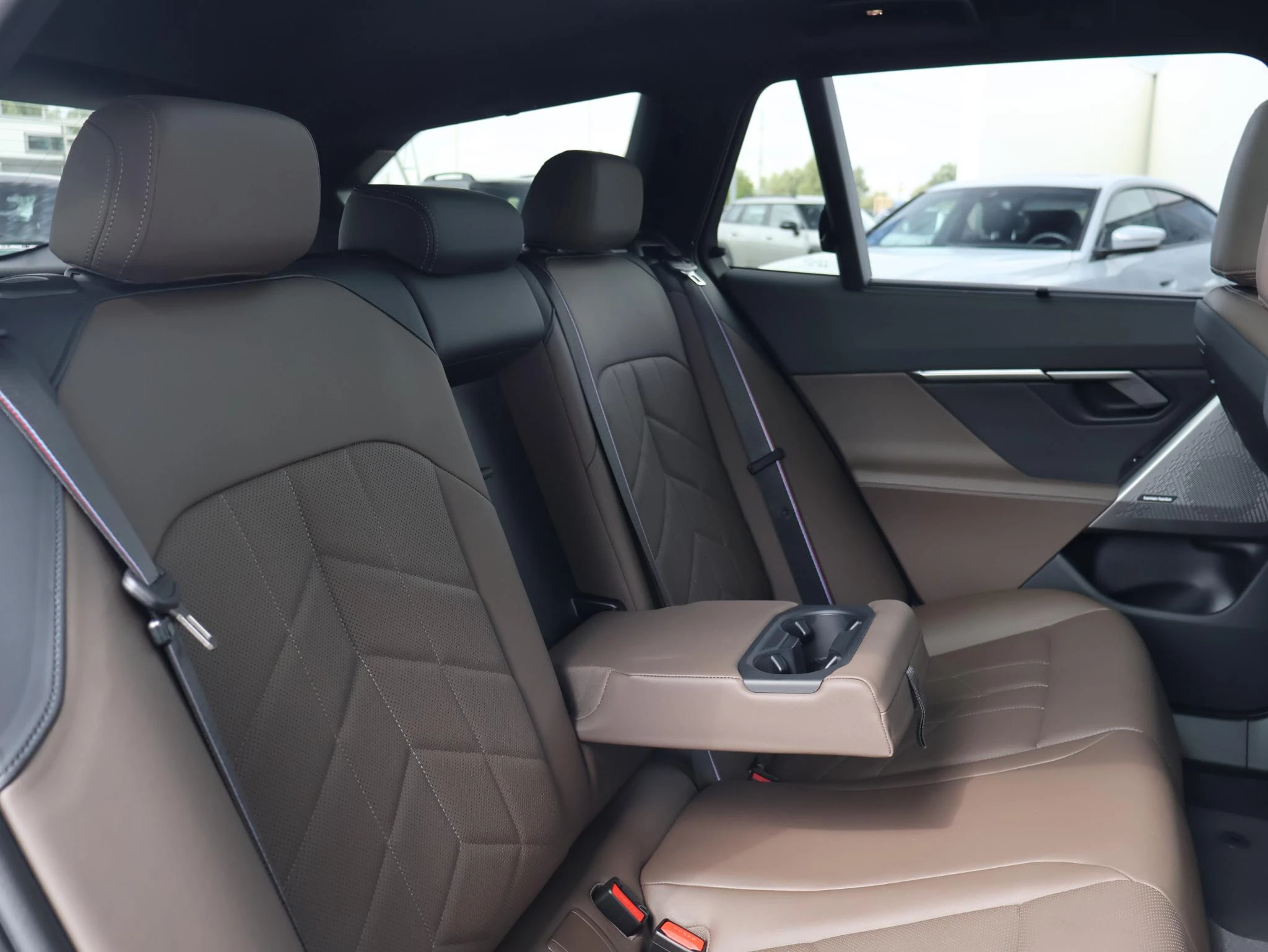 Hoofdafbeelding BMW i5