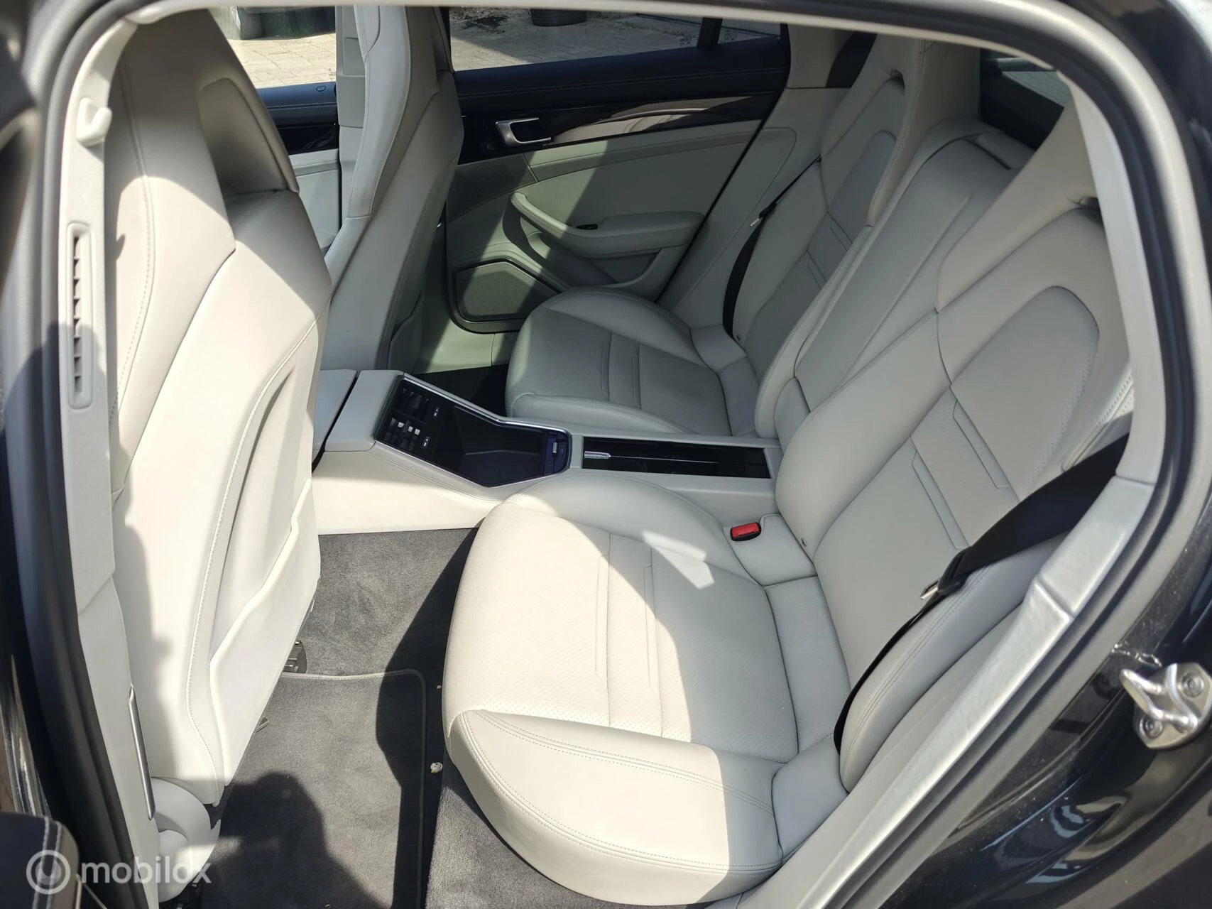 Hoofdafbeelding Porsche Panamera