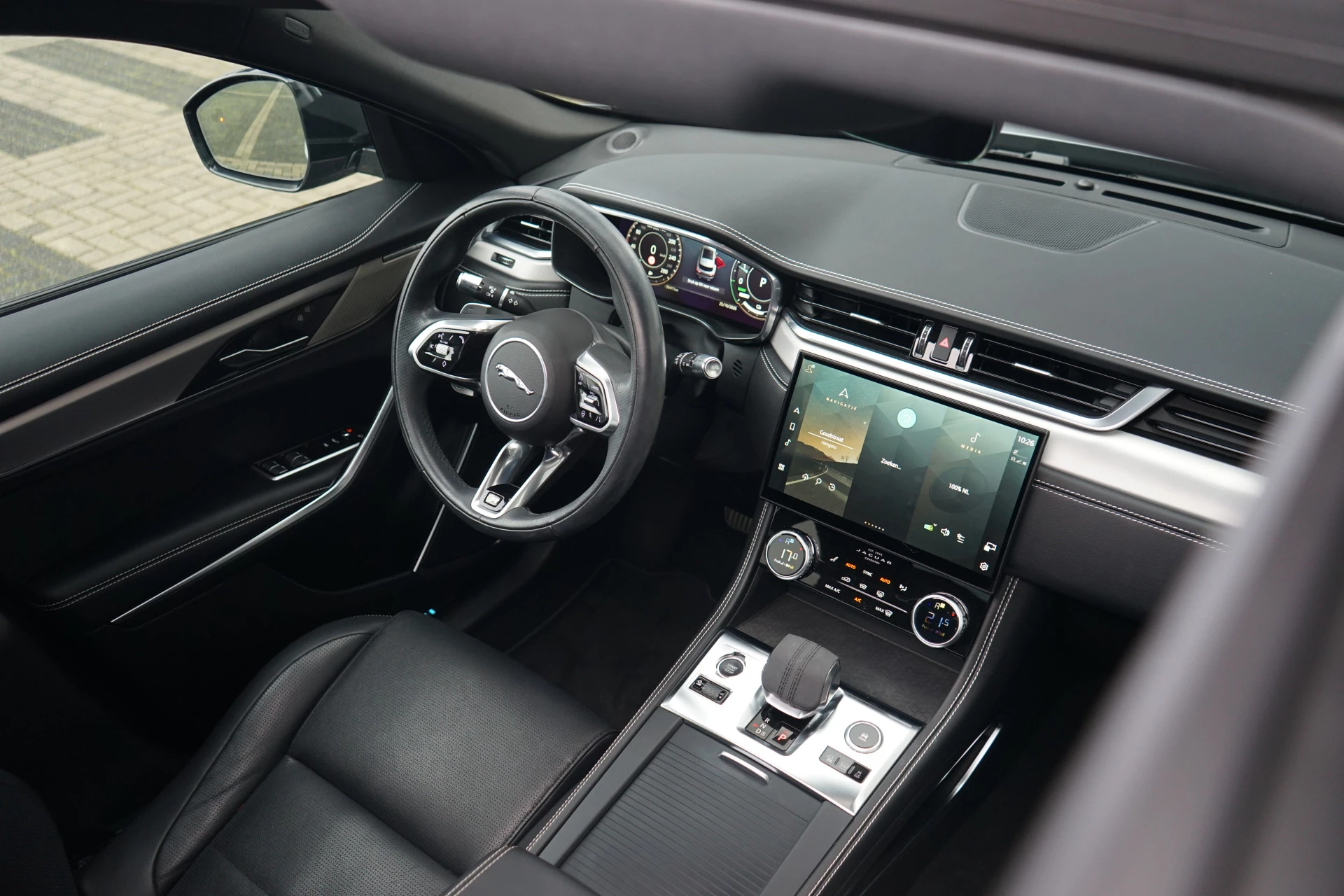 Hoofdafbeelding Jaguar F-PACE