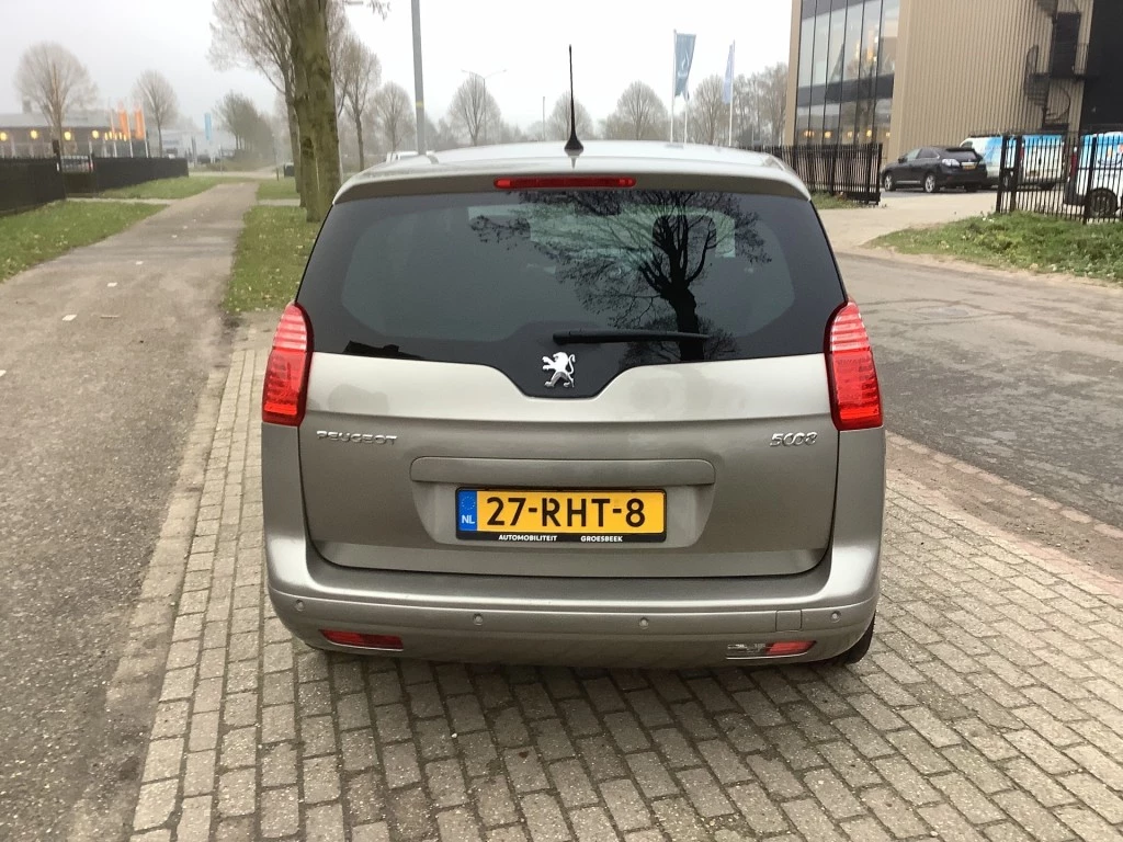 Hoofdafbeelding Peugeot 5008