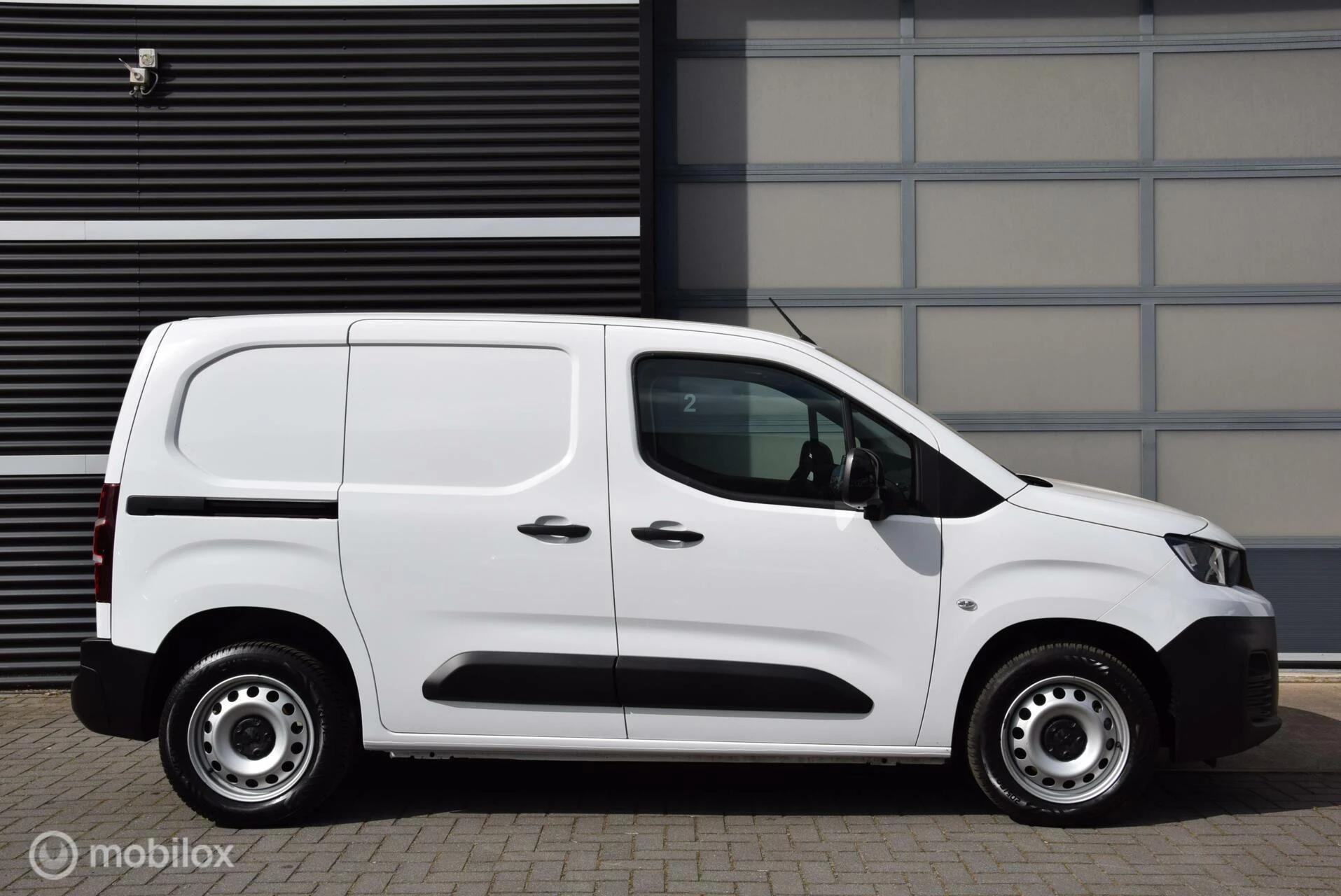 Hoofdafbeelding Peugeot Partner