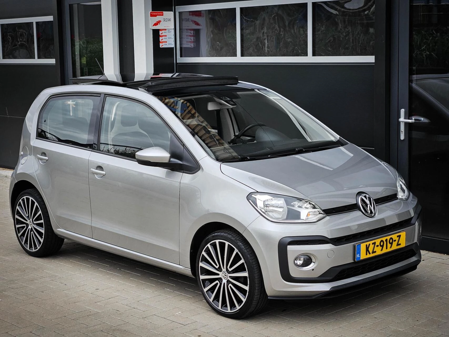 Hoofdafbeelding Volkswagen up!
