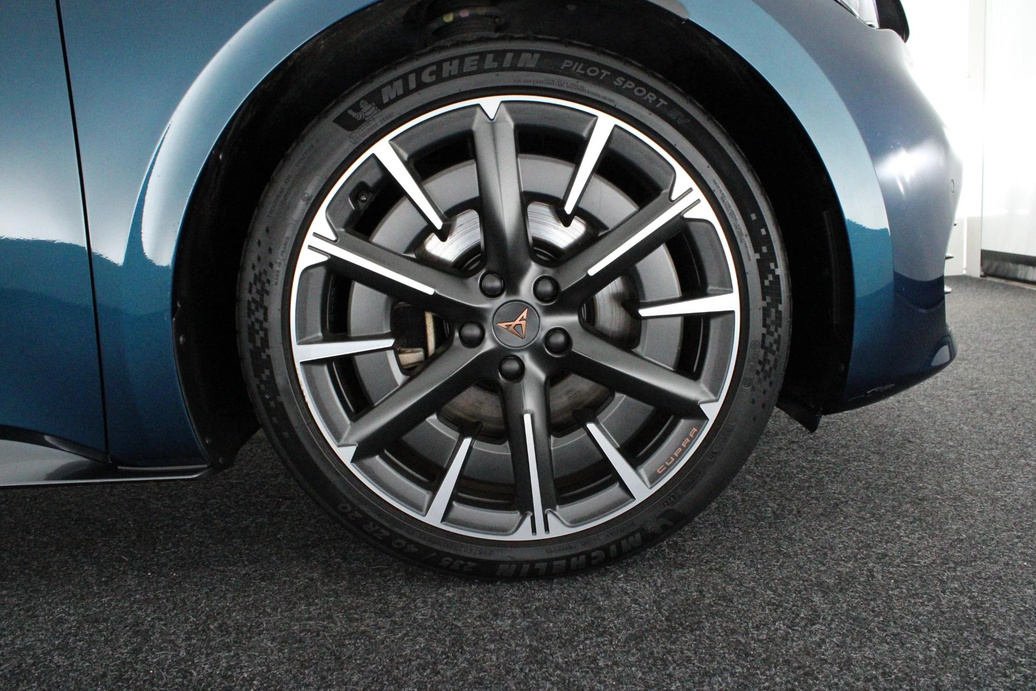 Hoofdafbeelding CUPRA Born