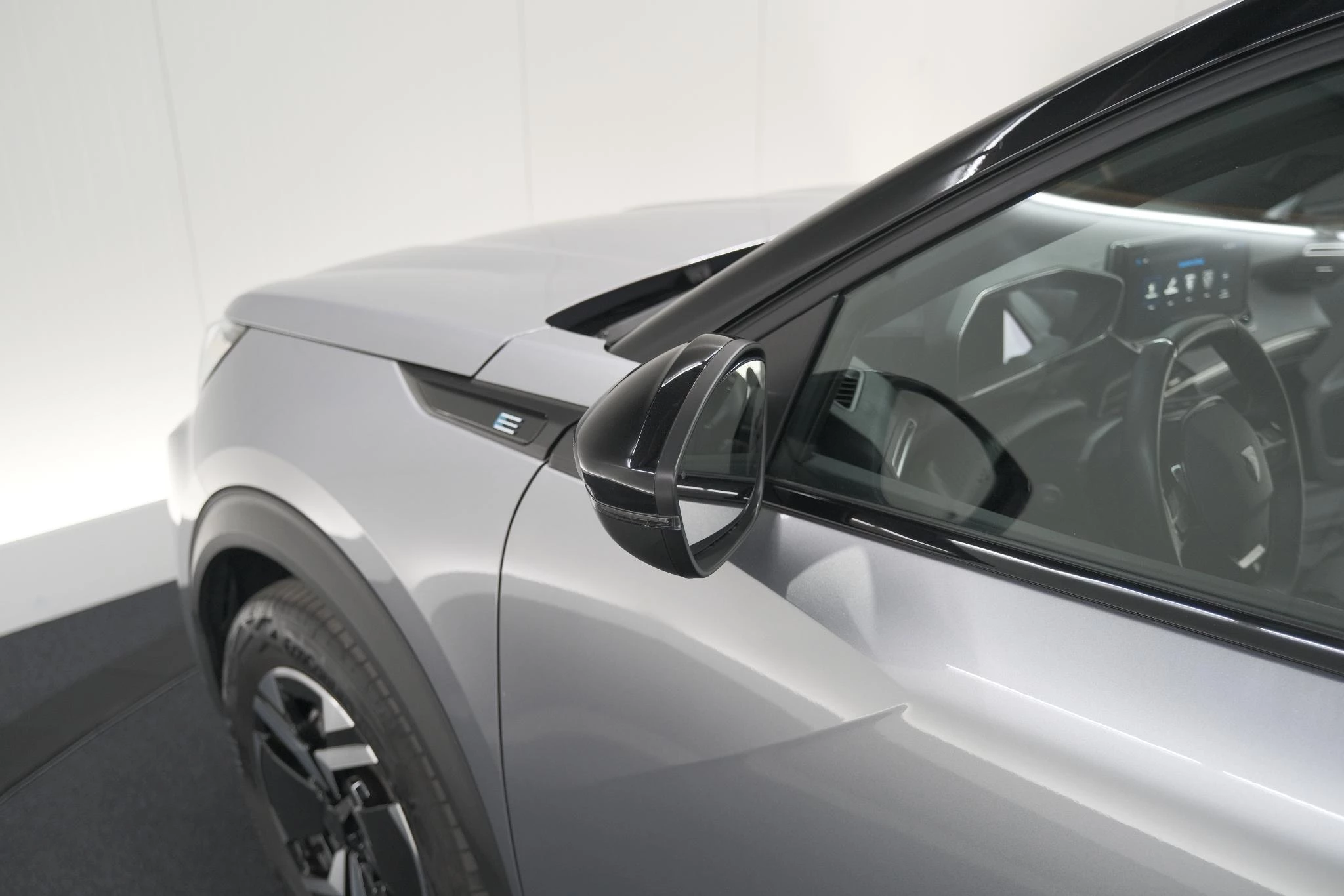 Hoofdafbeelding Peugeot e-2008