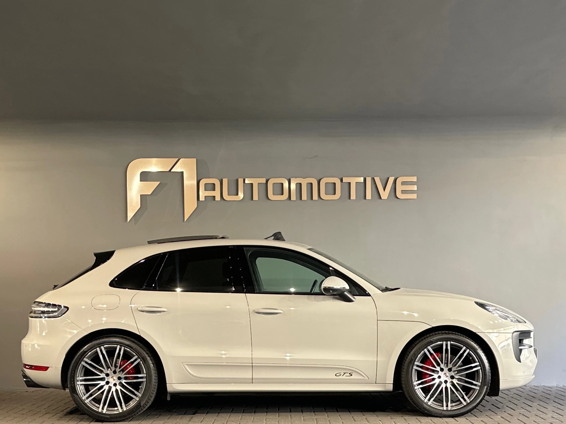 Hoofdafbeelding Porsche Macan