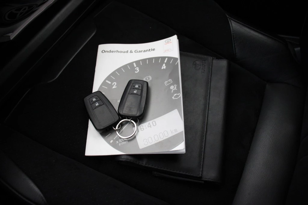 Hoofdafbeelding Toyota C-HR