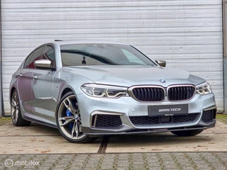 Hoofdafbeelding BMW 5 Serie BMW 5-serie M550i xDrive NAP carbon Massage 360 camera